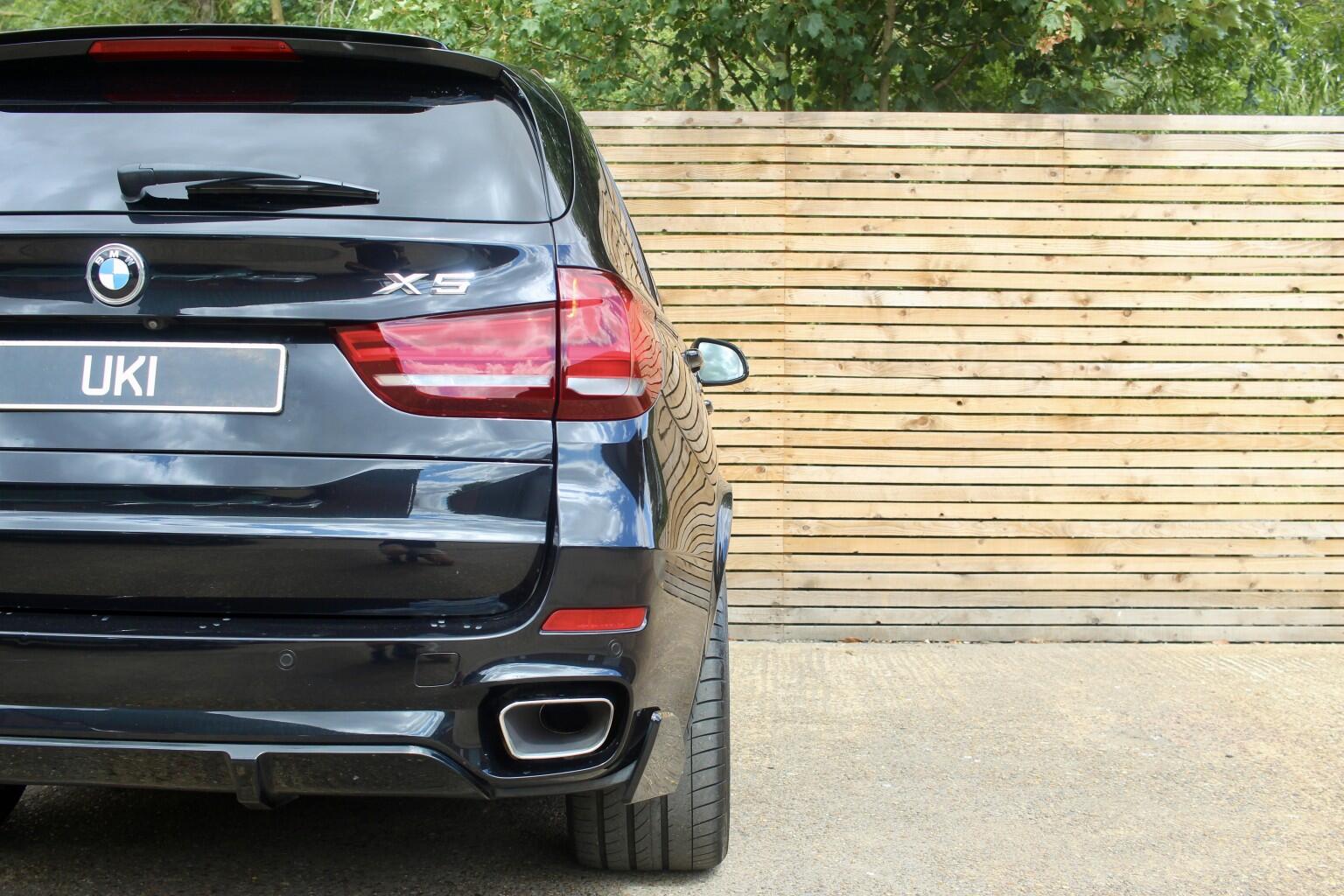 BMW X5 view 44