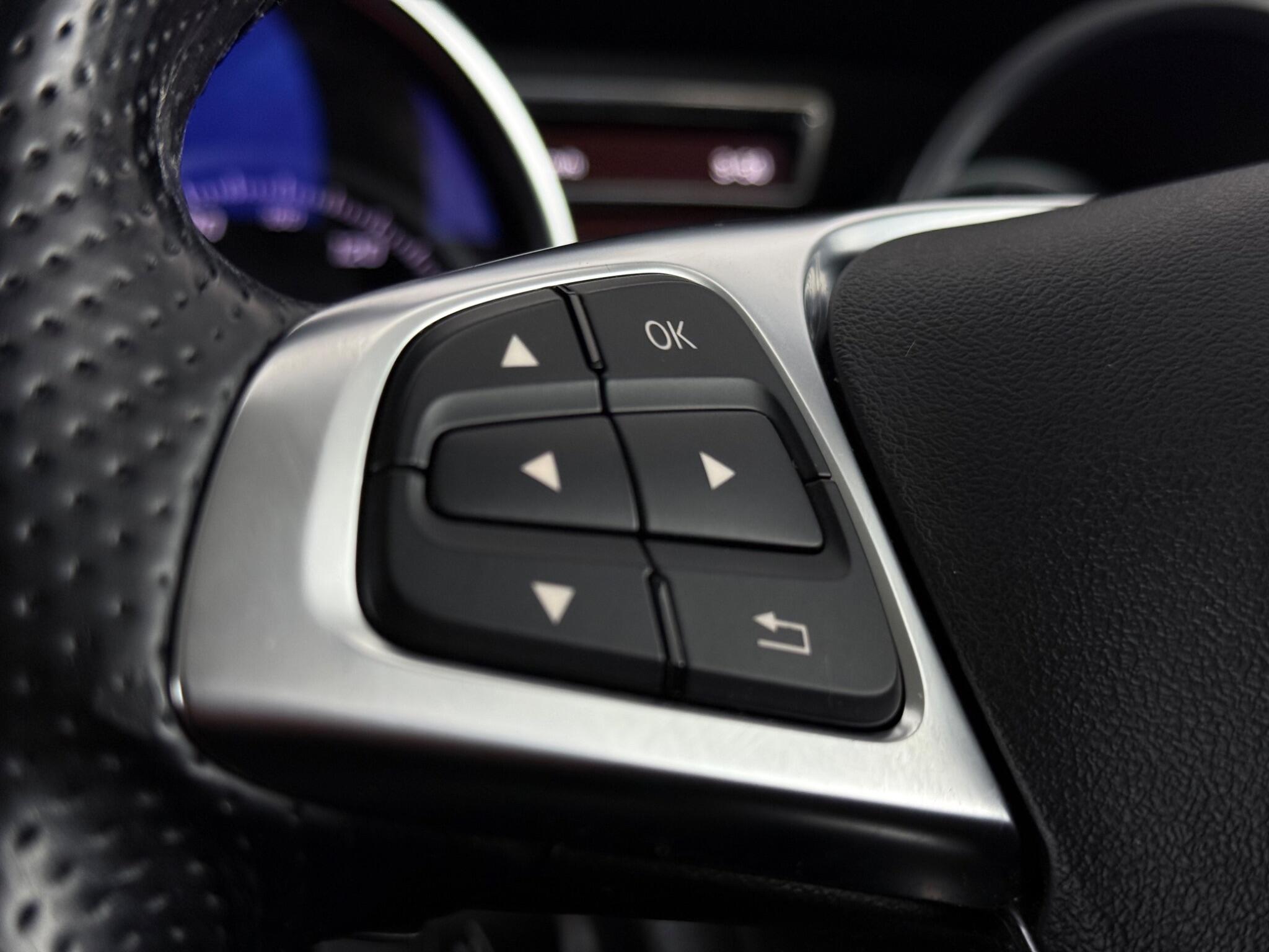 Mercedes-Benz GLE view 13
