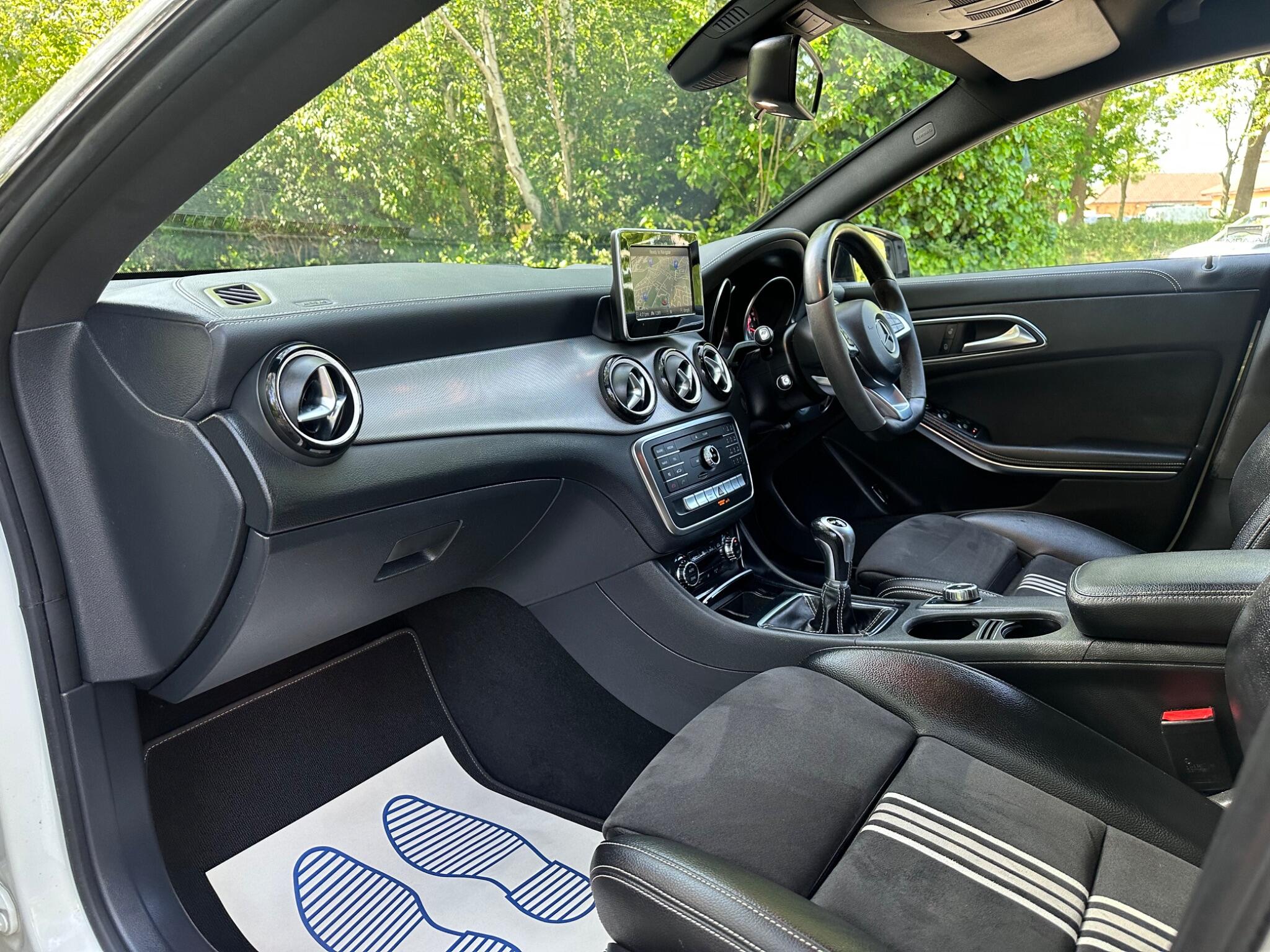 Mercedes-Benz CLA view 15
