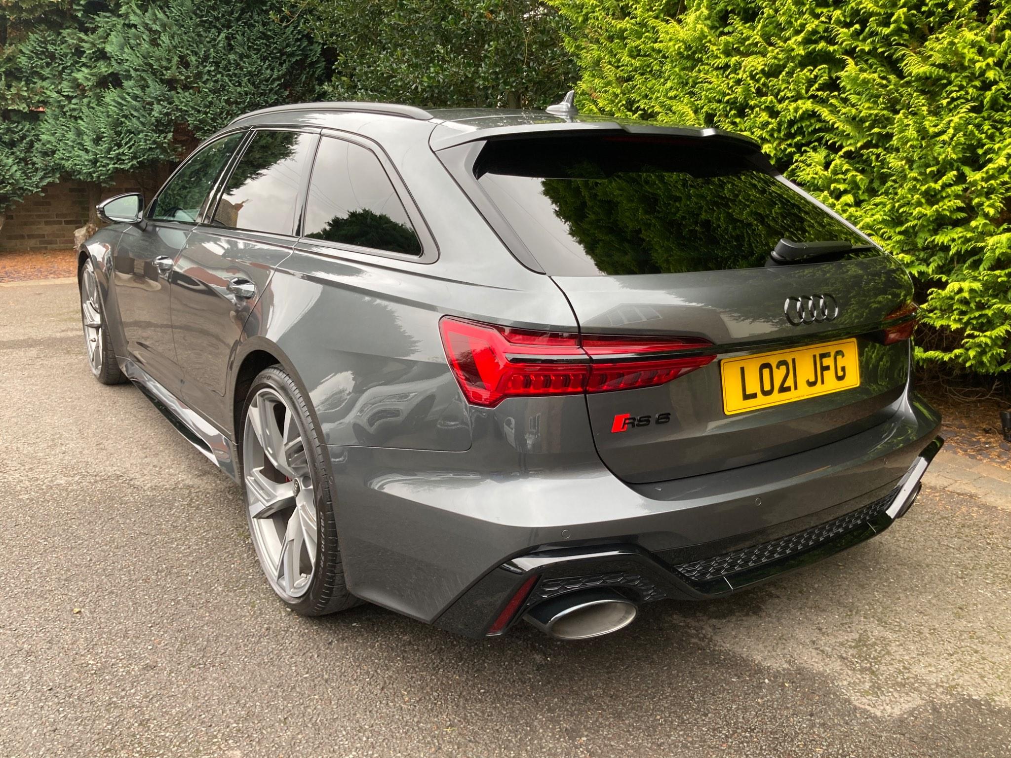 Audi RS6 view 12