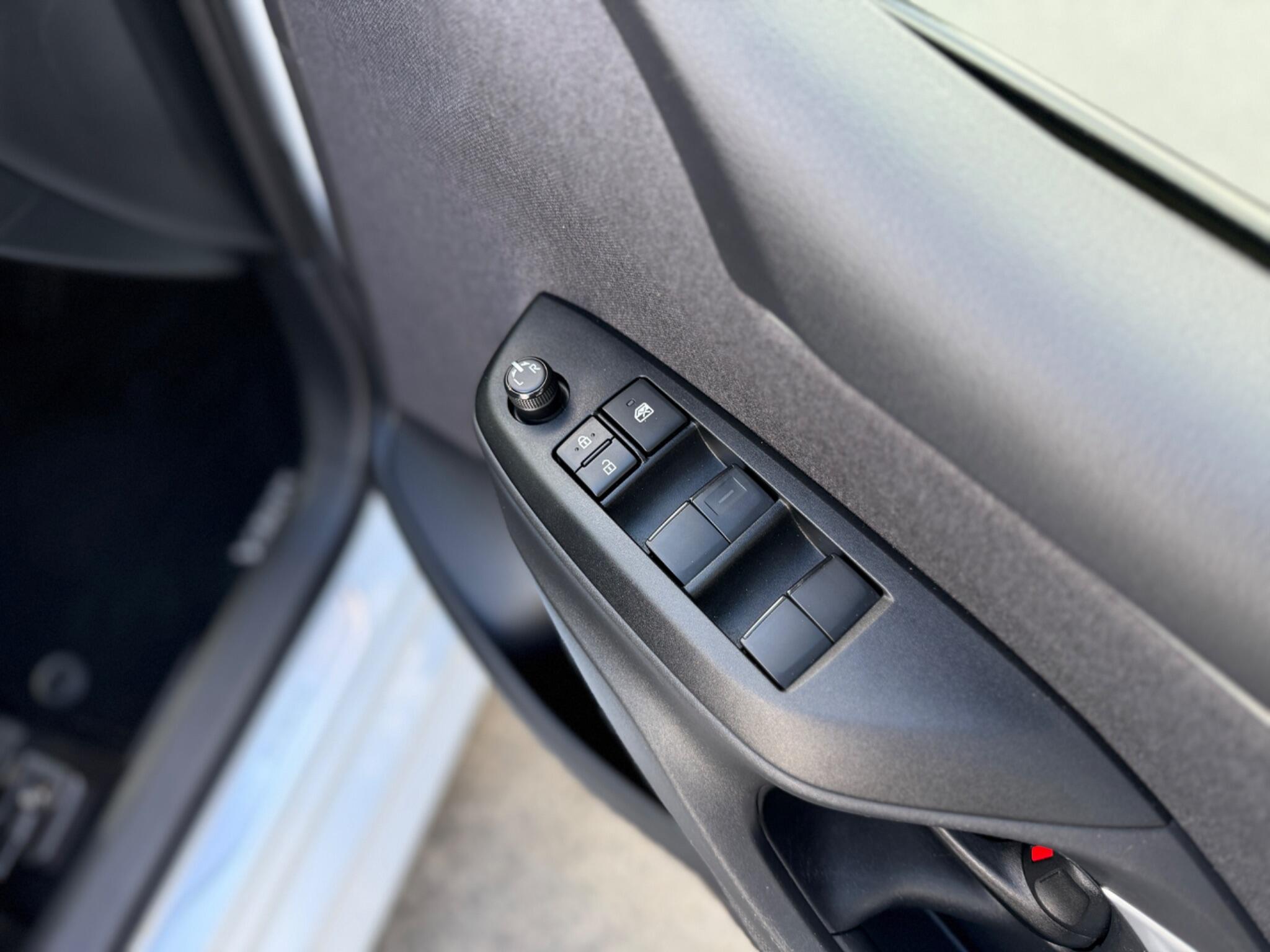 Toyota Yaris view 27
