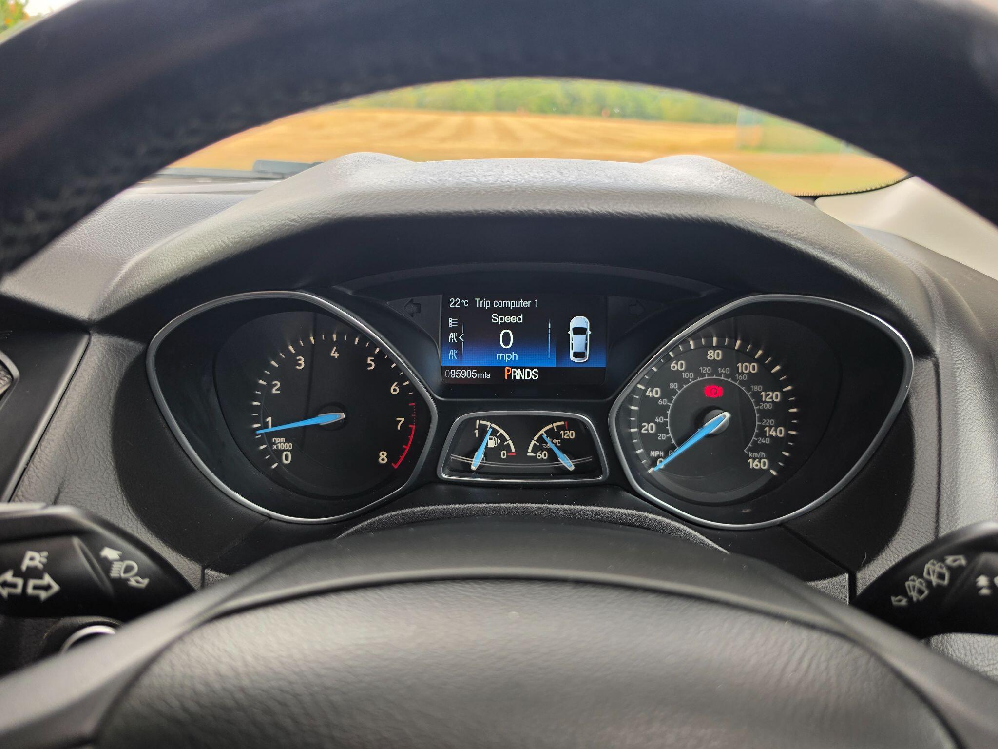 Ford Focus view 25