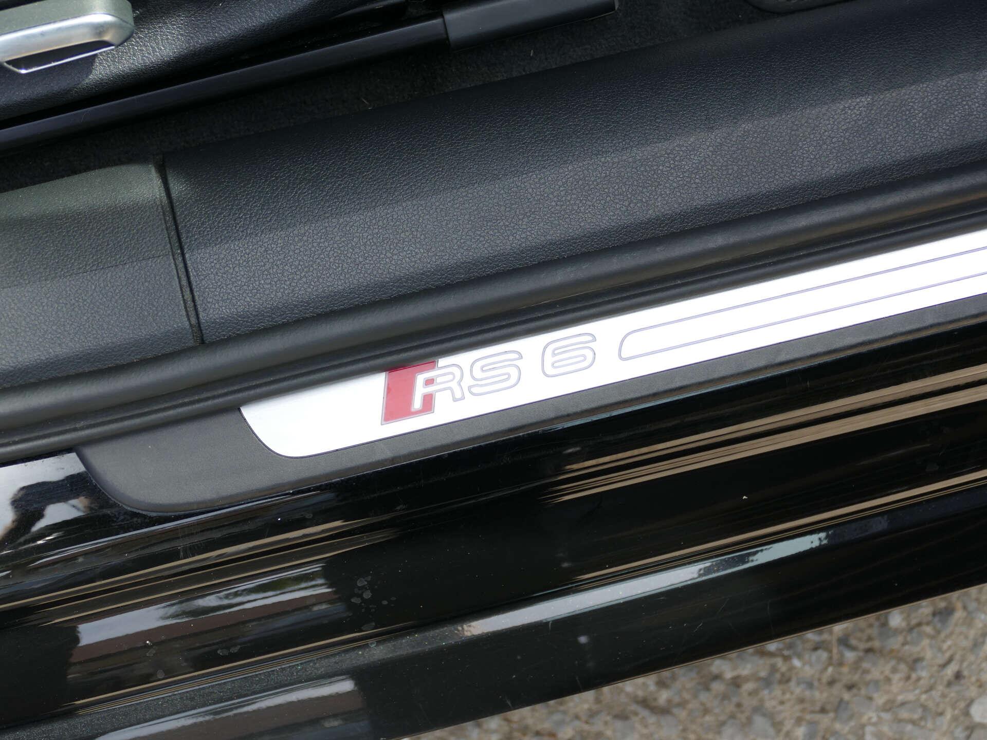 Audi RS6 Avant view 51