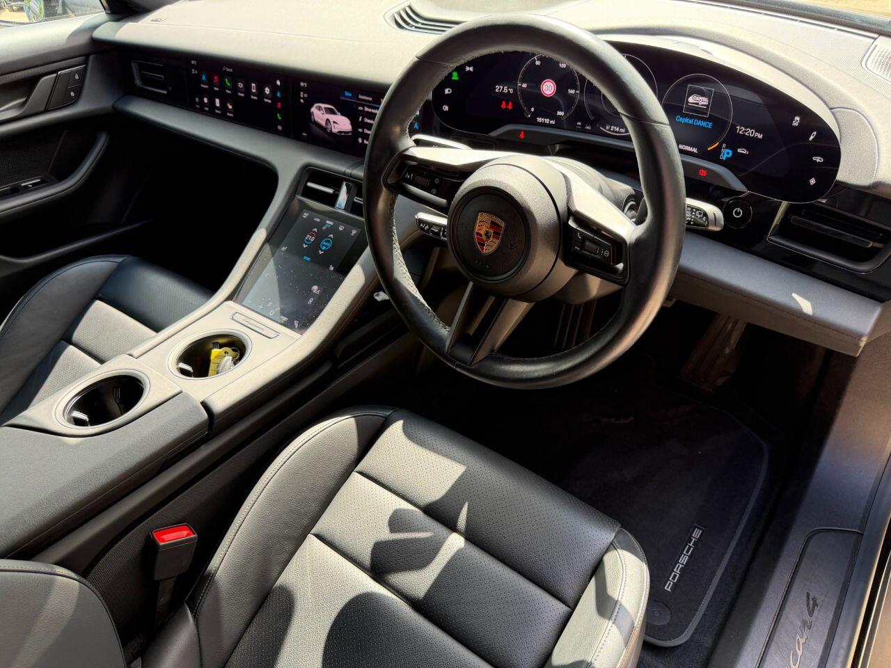 Porsche Taycan view 38