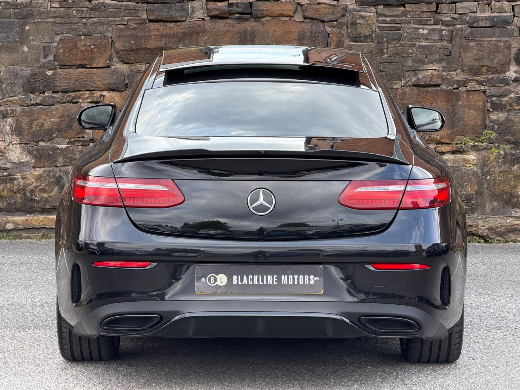 Mercedes-Benz E-Class view 6