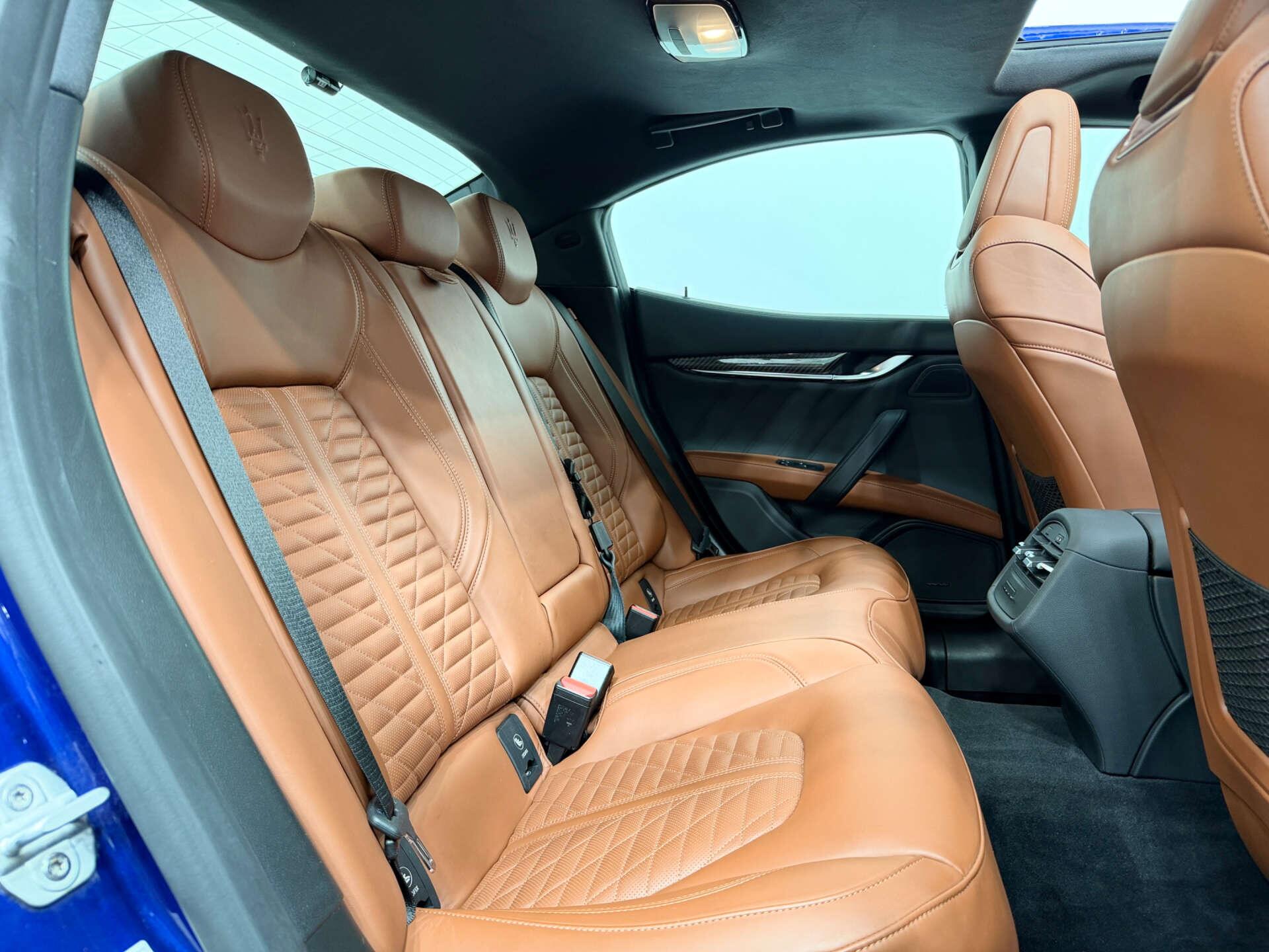 Maserati Ghibli view 13