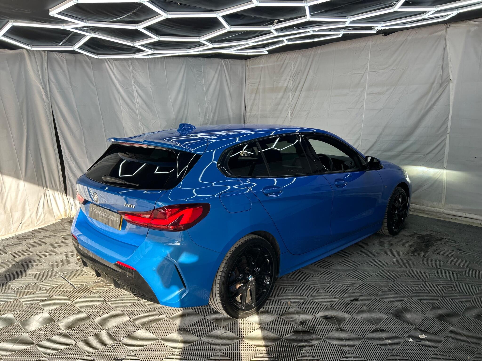 BMW 1 Series view 8
