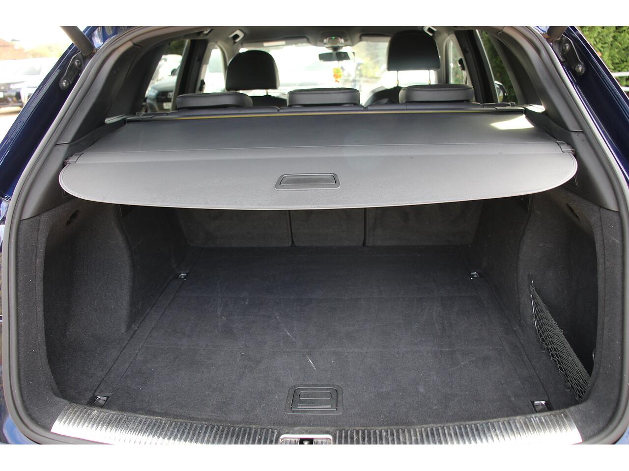 Audi Q5 view 40