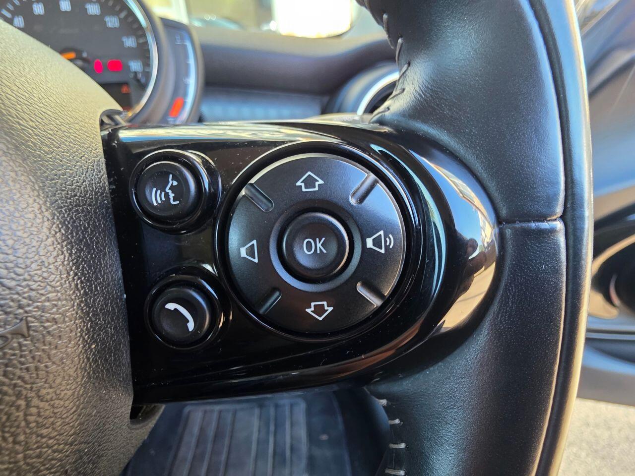 Mini Cooper view 56