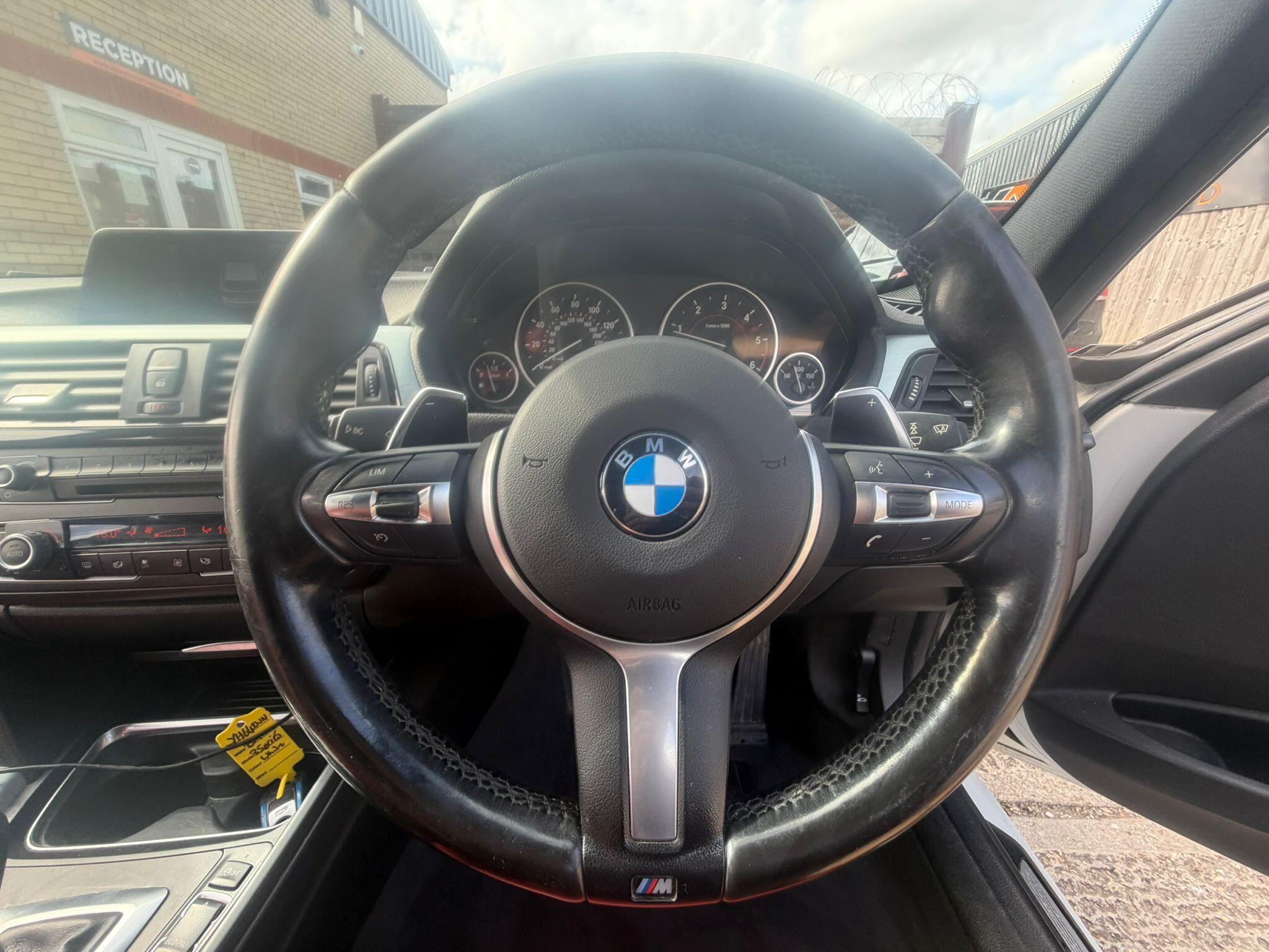 BMW 3 Series view 21