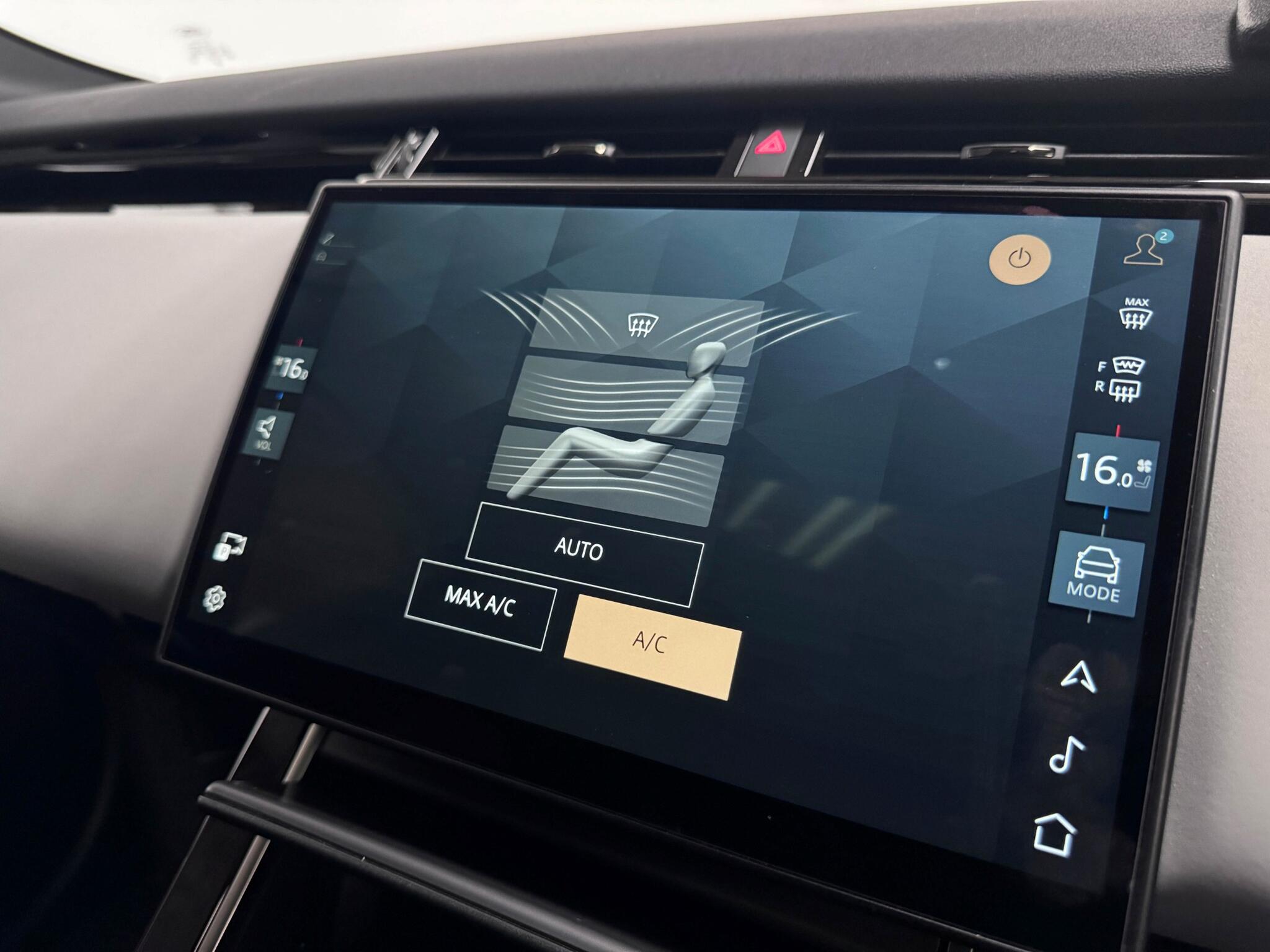 Land Rover Range Rover Velar view 52