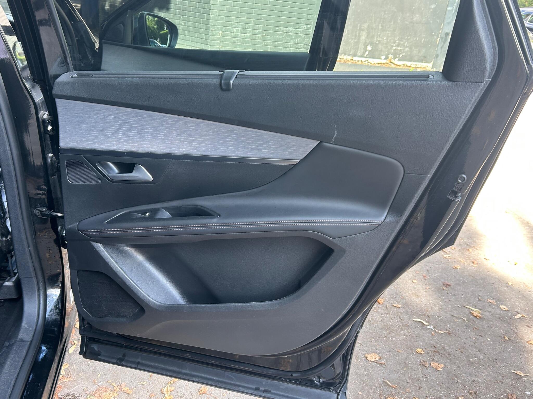 Peugeot 5008 view 42