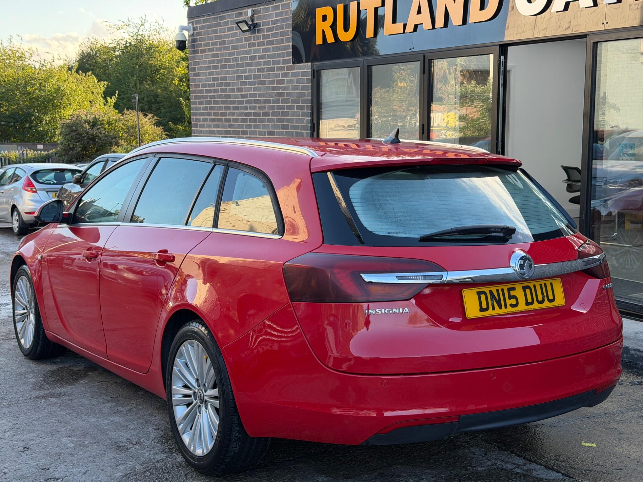 Vauxhall Insignia view 6