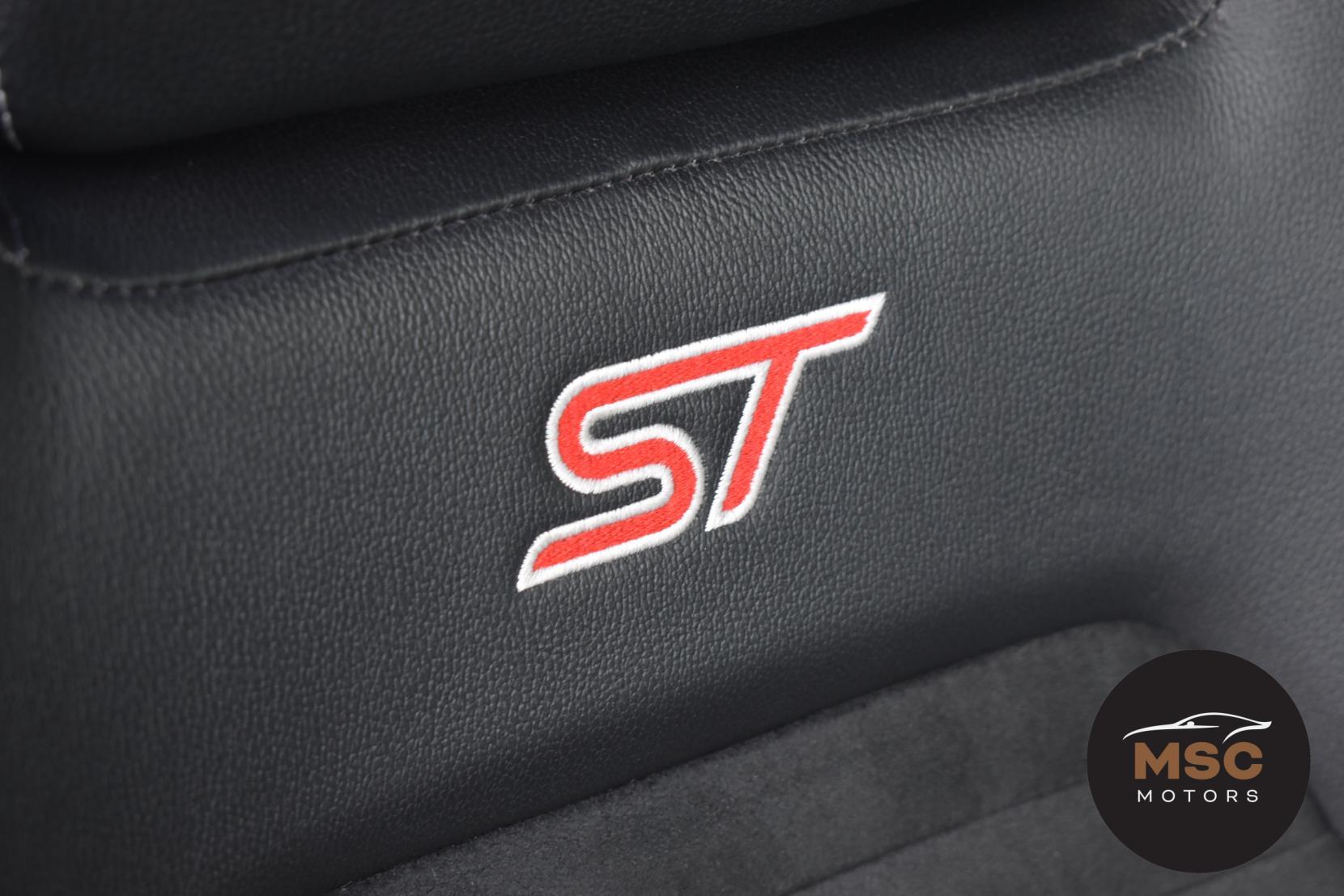 Ford Fiesta view 35