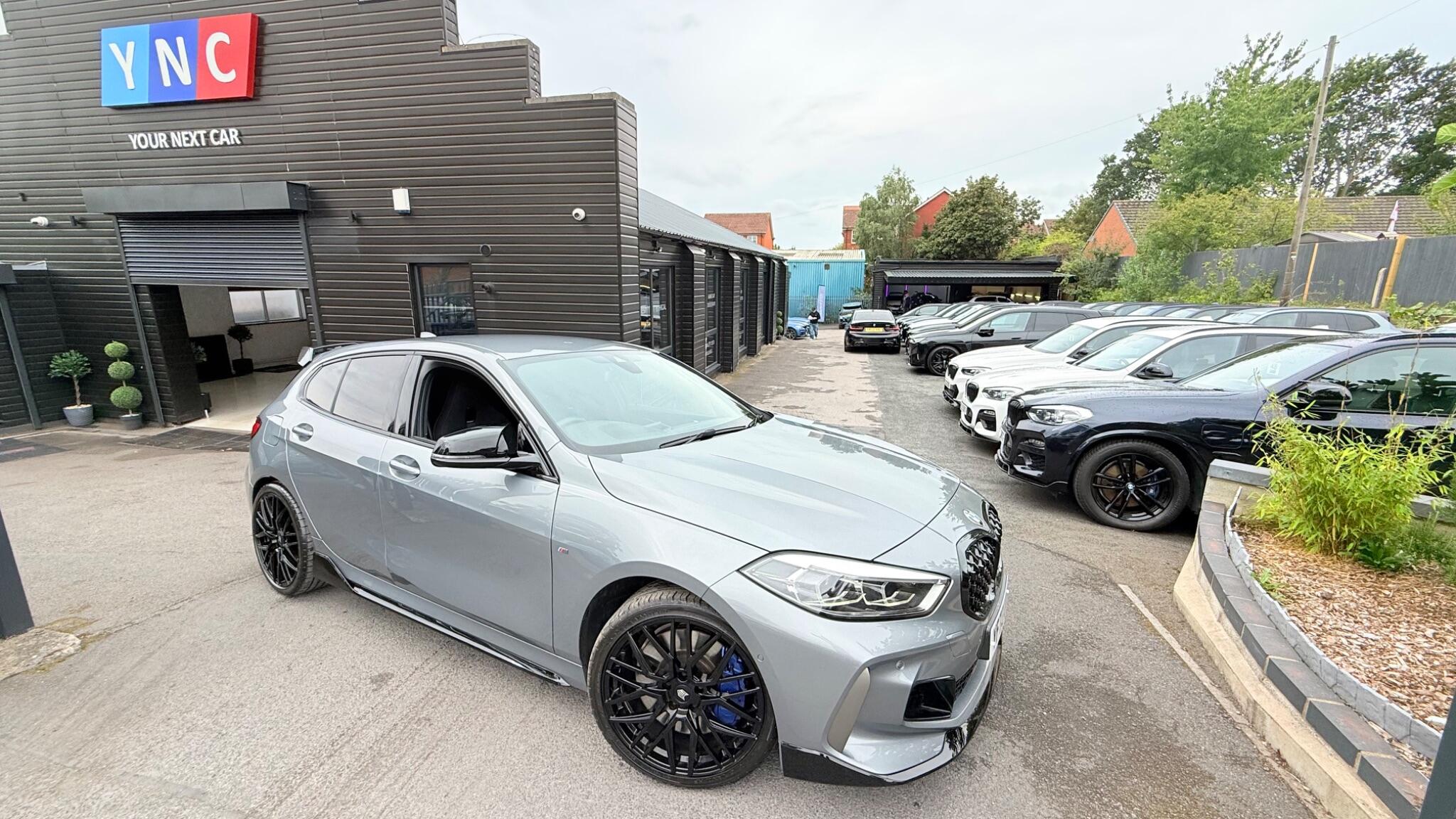 BMW 1 Series view 3