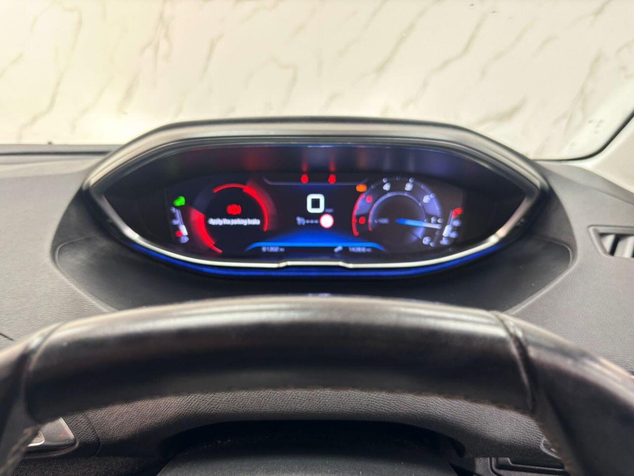 Peugeot 3008 view 16