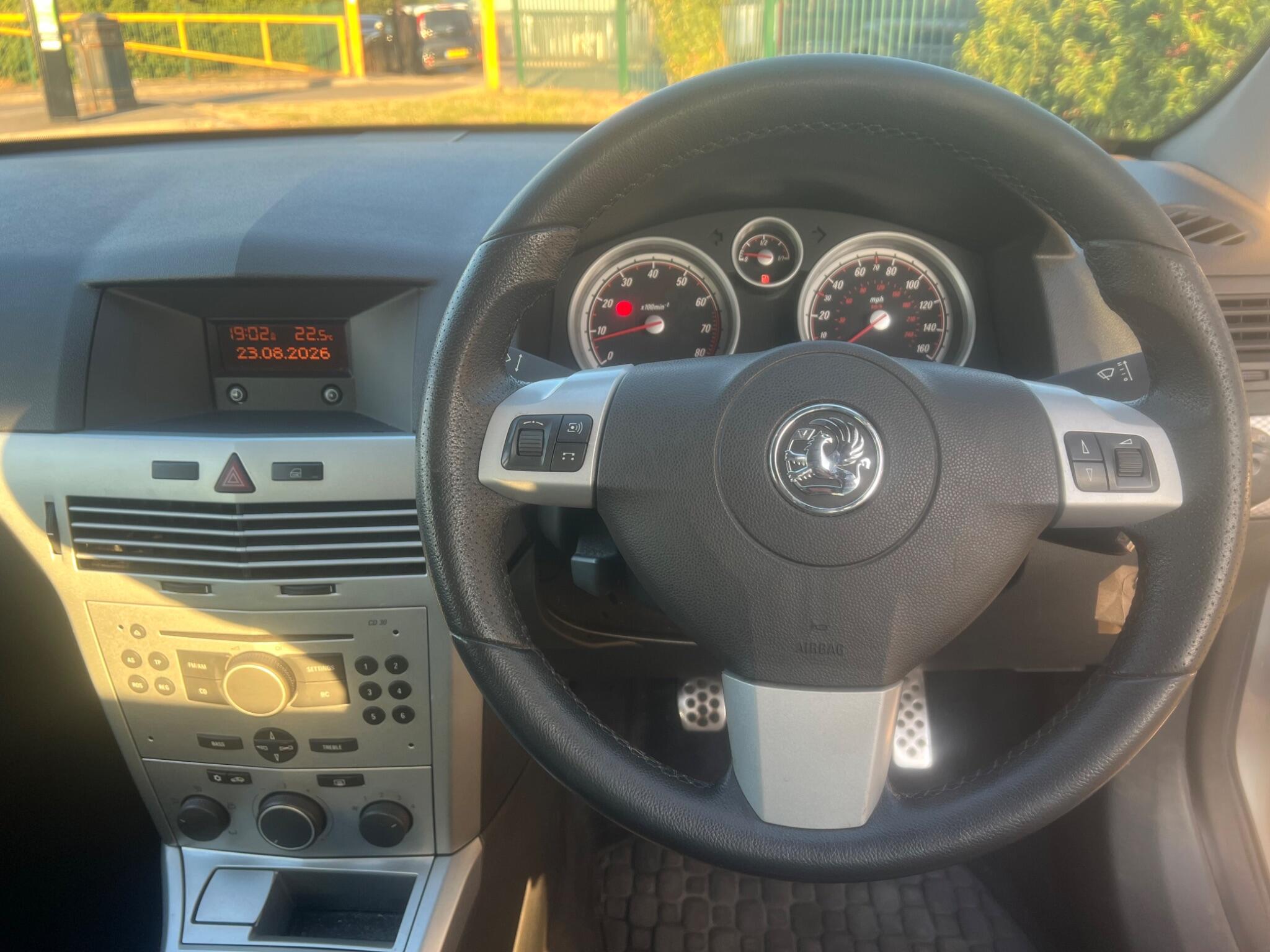 Vauxhall Astra view 20