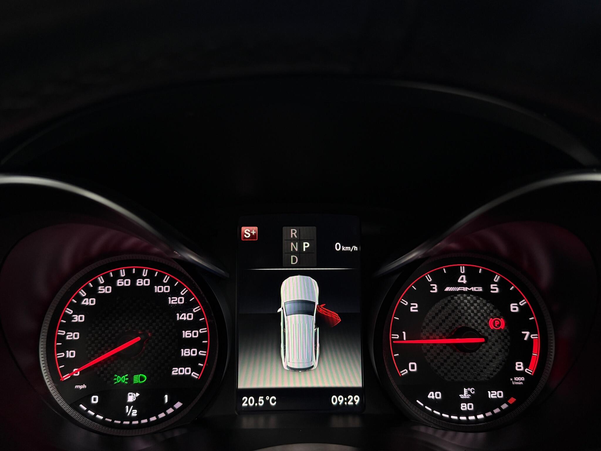 Mercedes-Benz GLC view 35