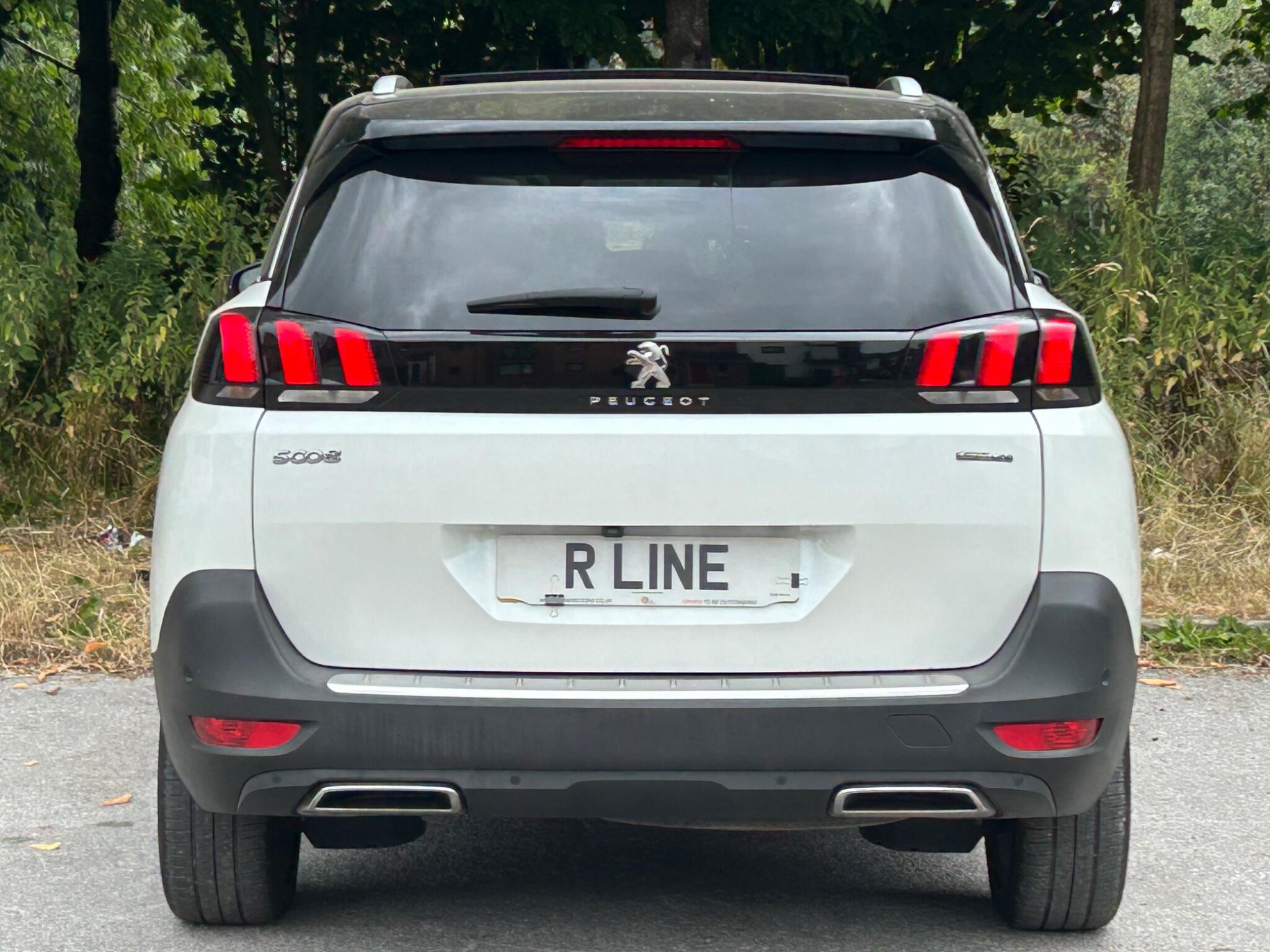 Peugeot 5008 view 10