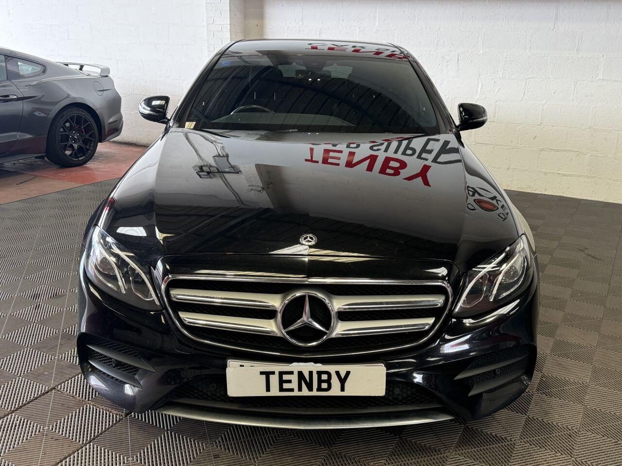 Mercedes-Benz E Class view 3