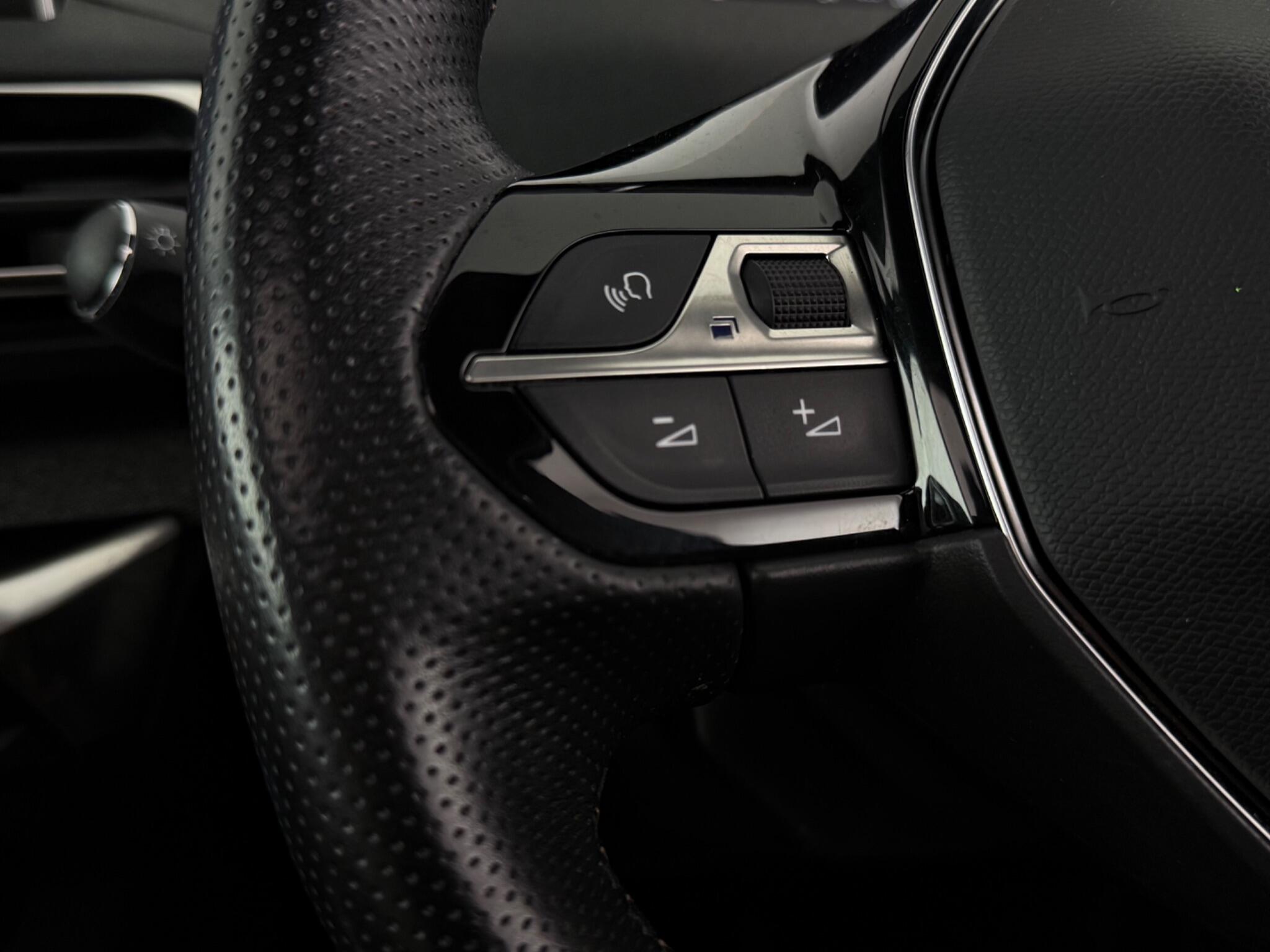 Peugeot 5008 view 15