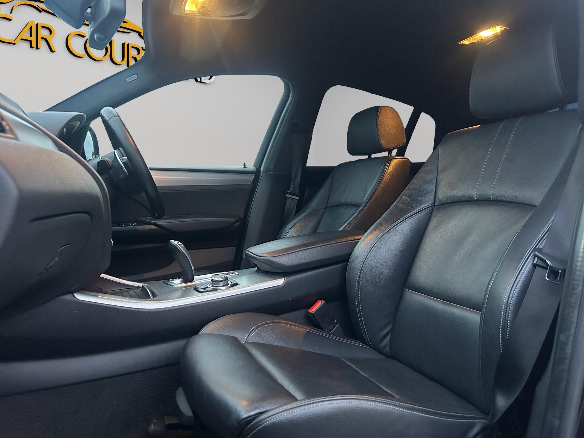 BMW X4 view 28