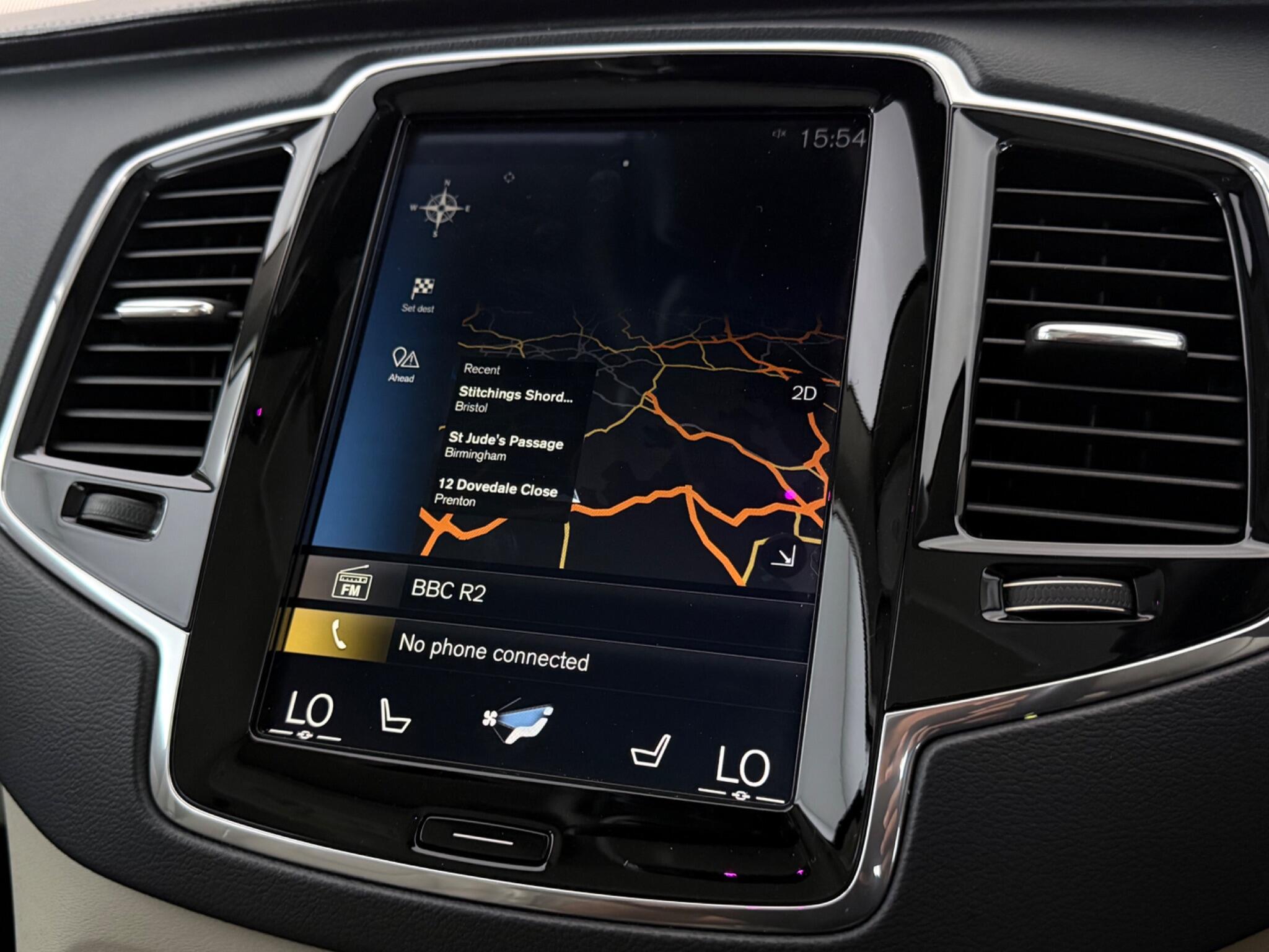 Volvo XC90 view 33