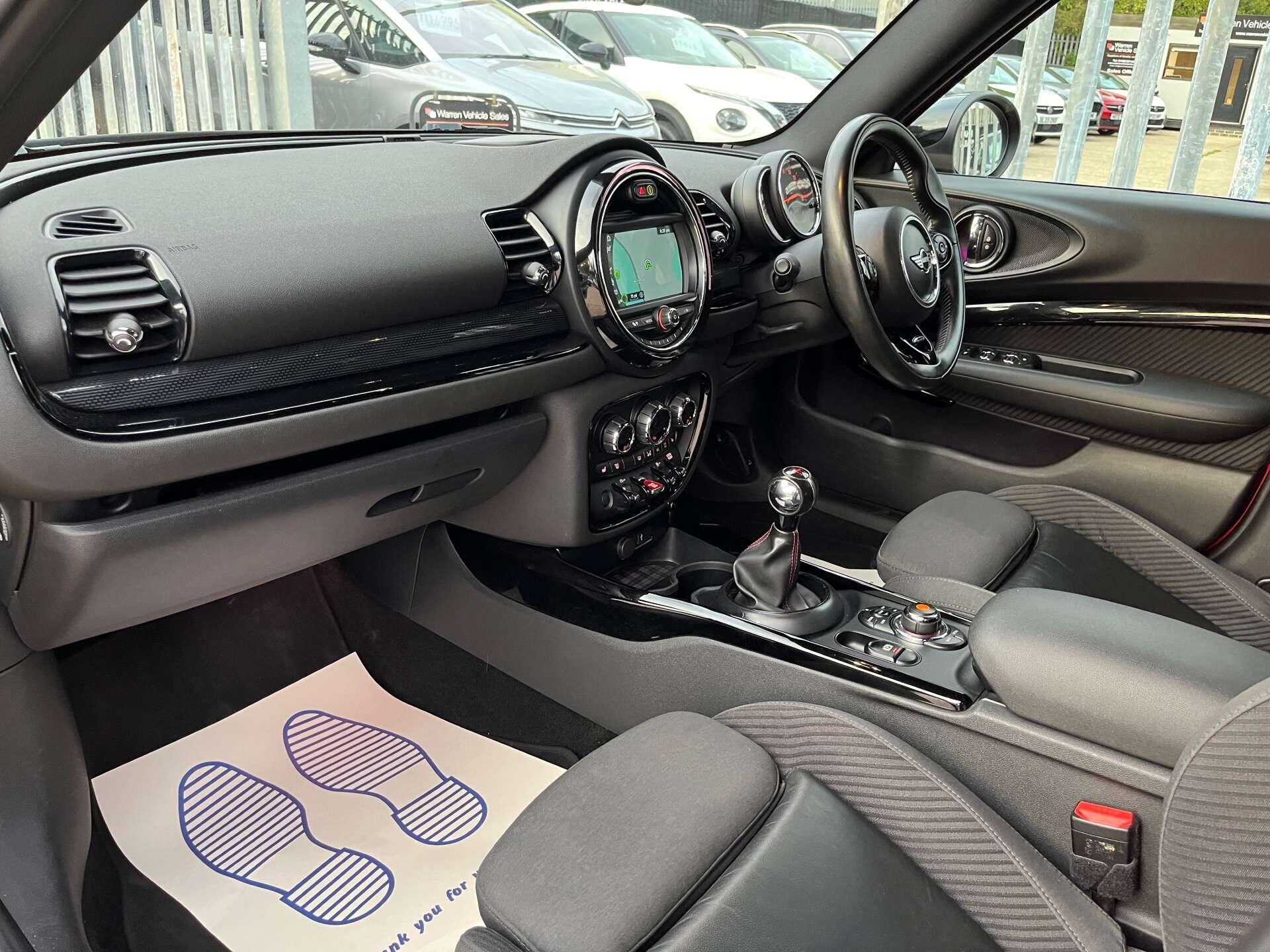 Mini Clubman view 33