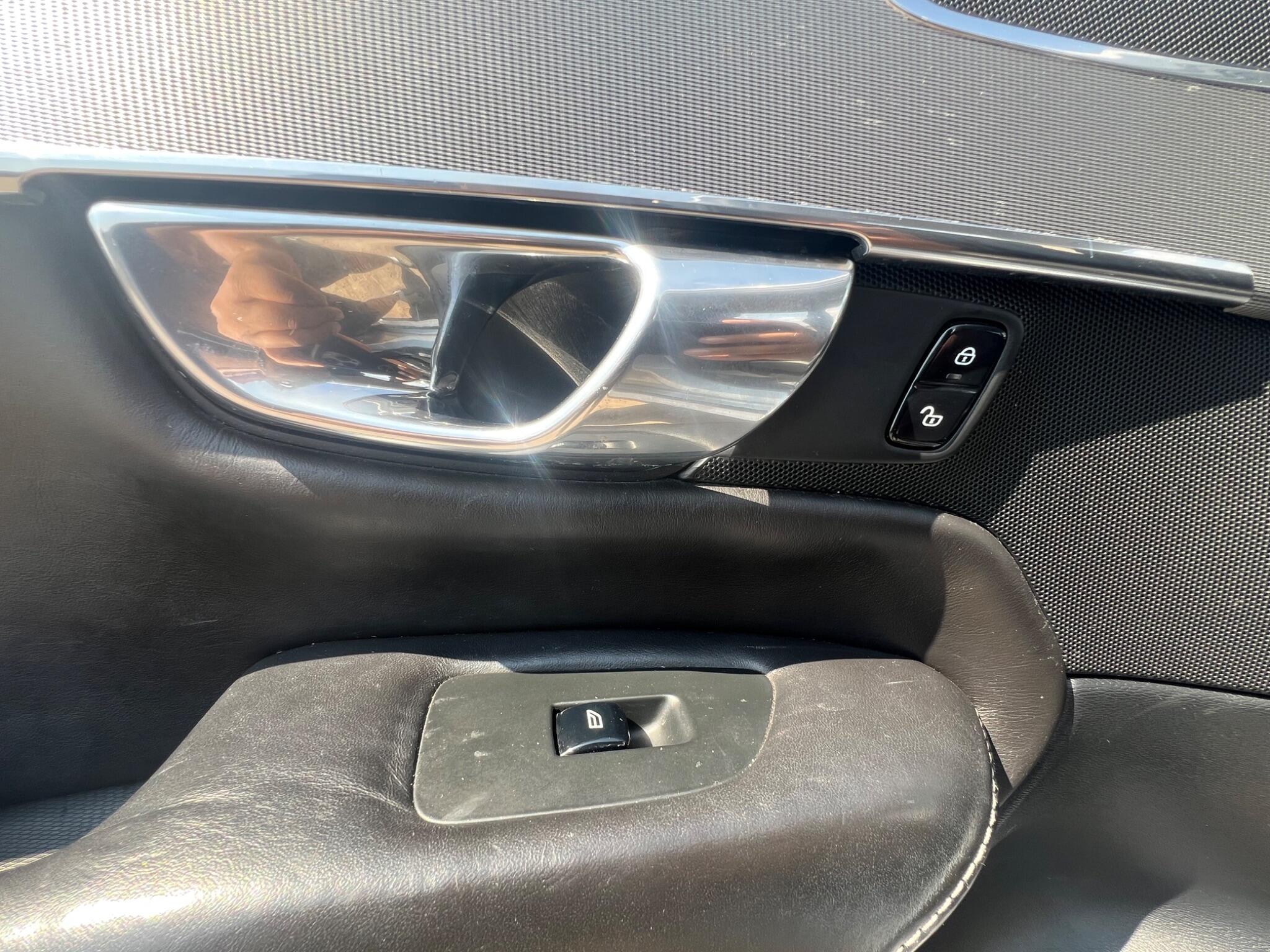 Volvo XC90 view 52