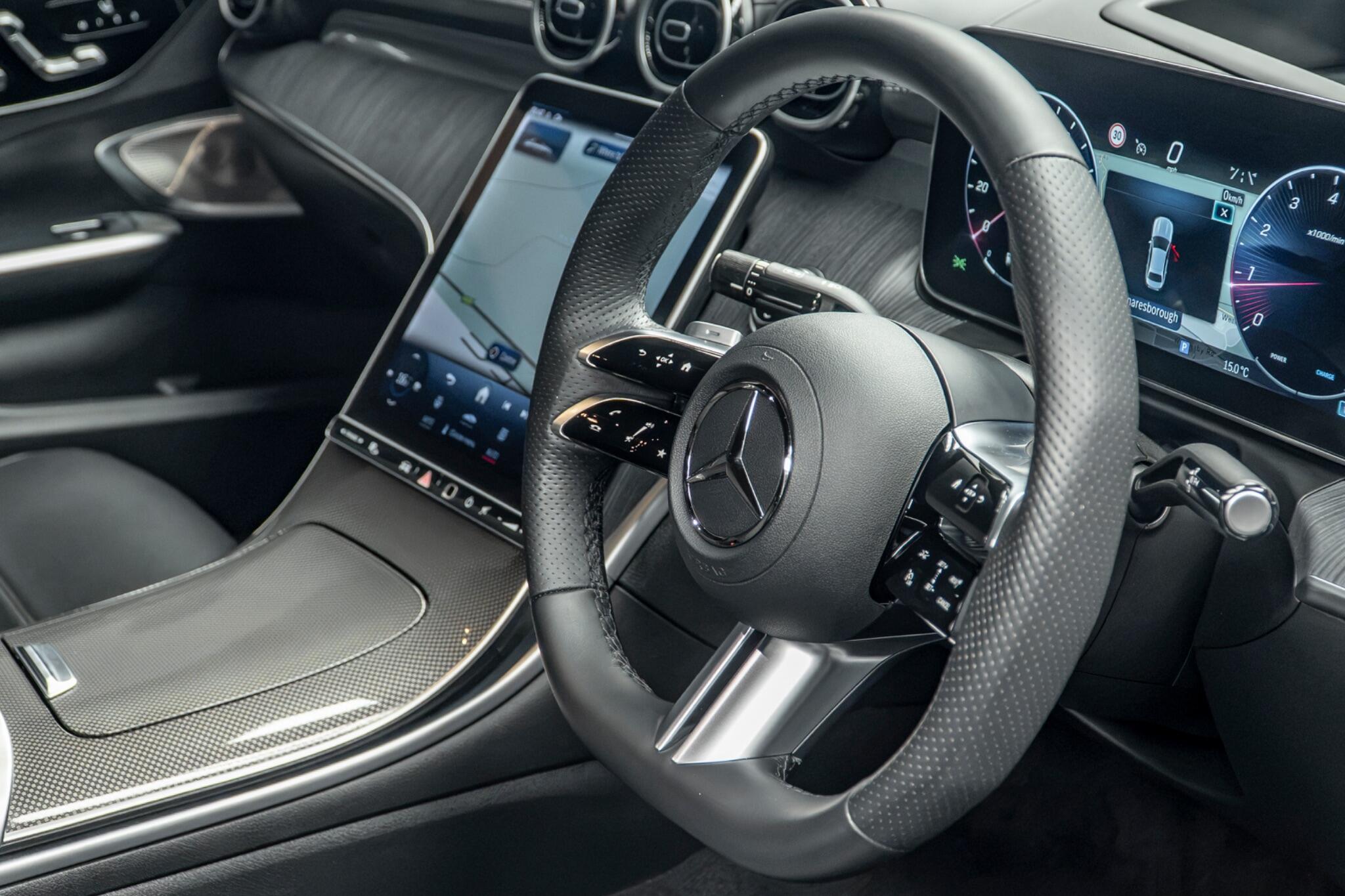 Mercedes-Benz C-Class view 28