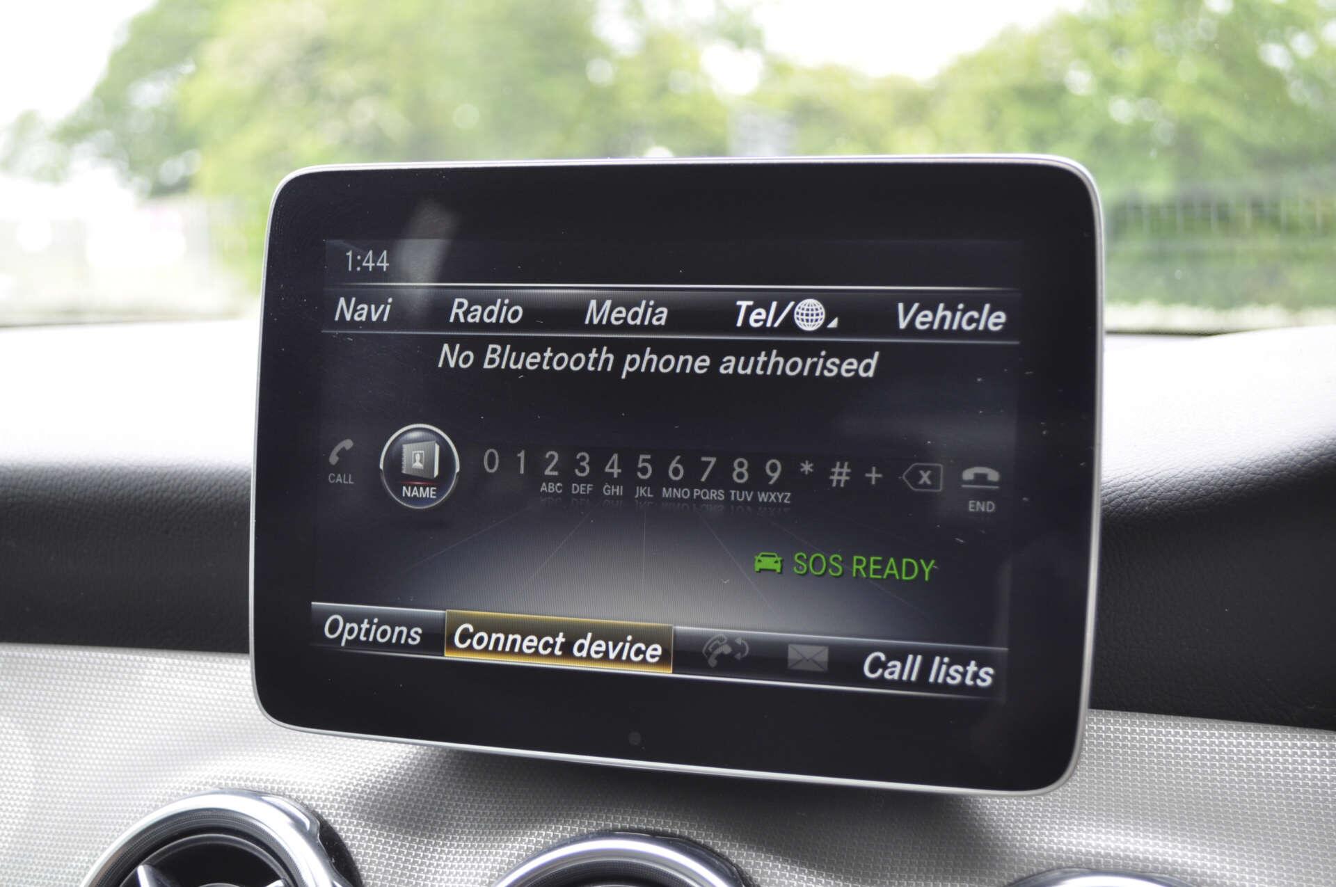 Mercedes-Benz Gla view 18
