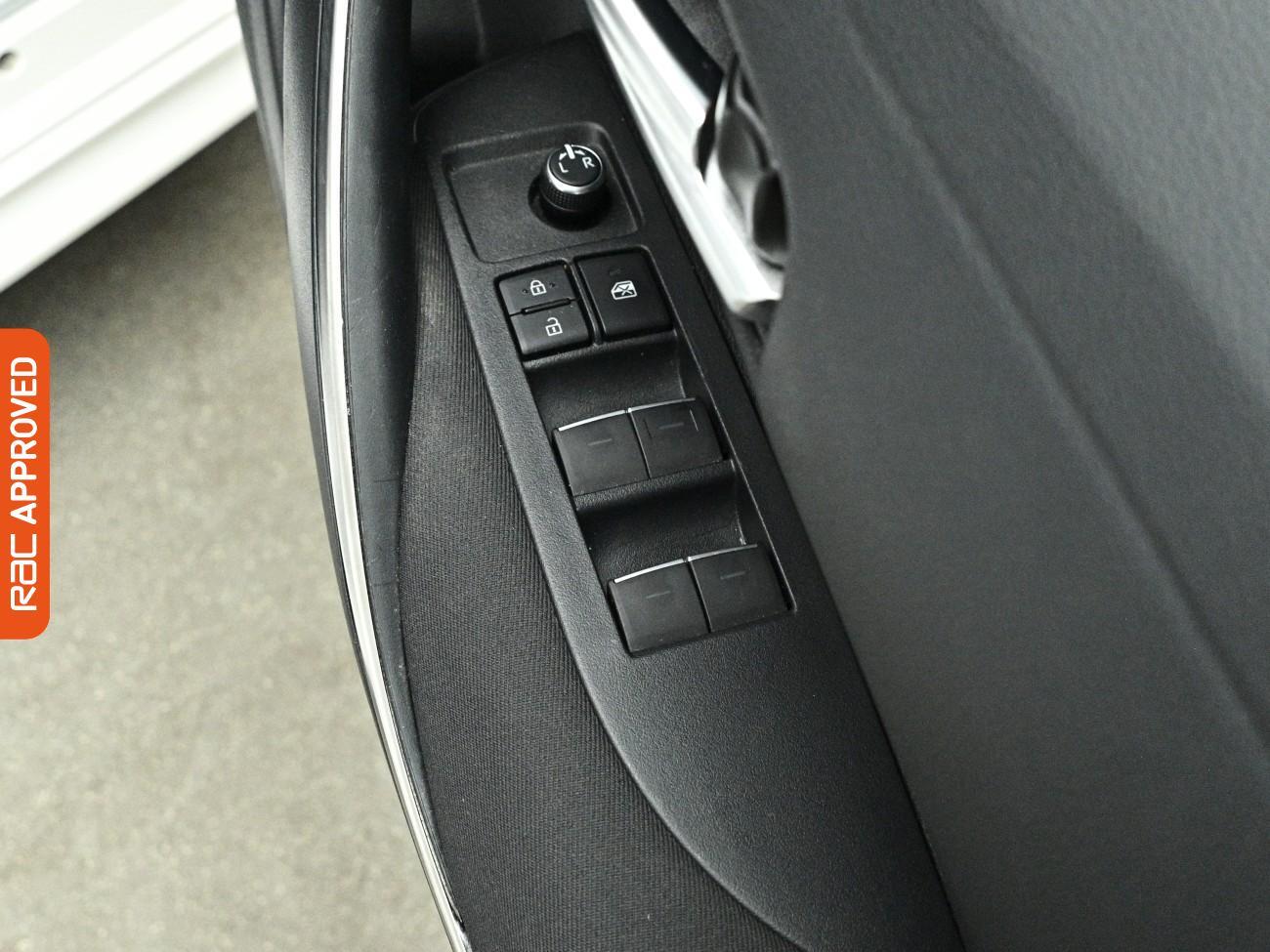 Toyota Corolla view 23