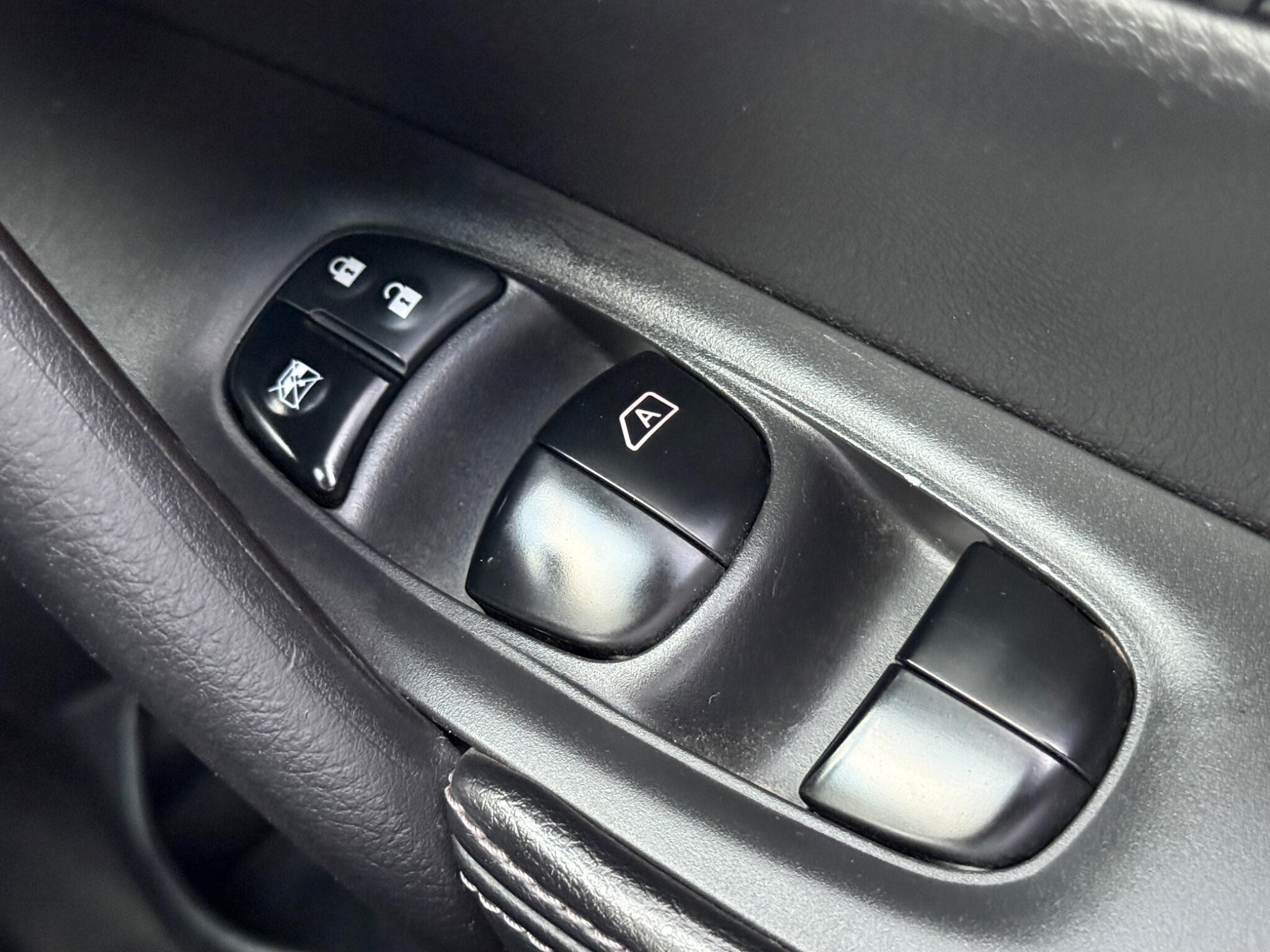 Nissan X-Trail - Image 65