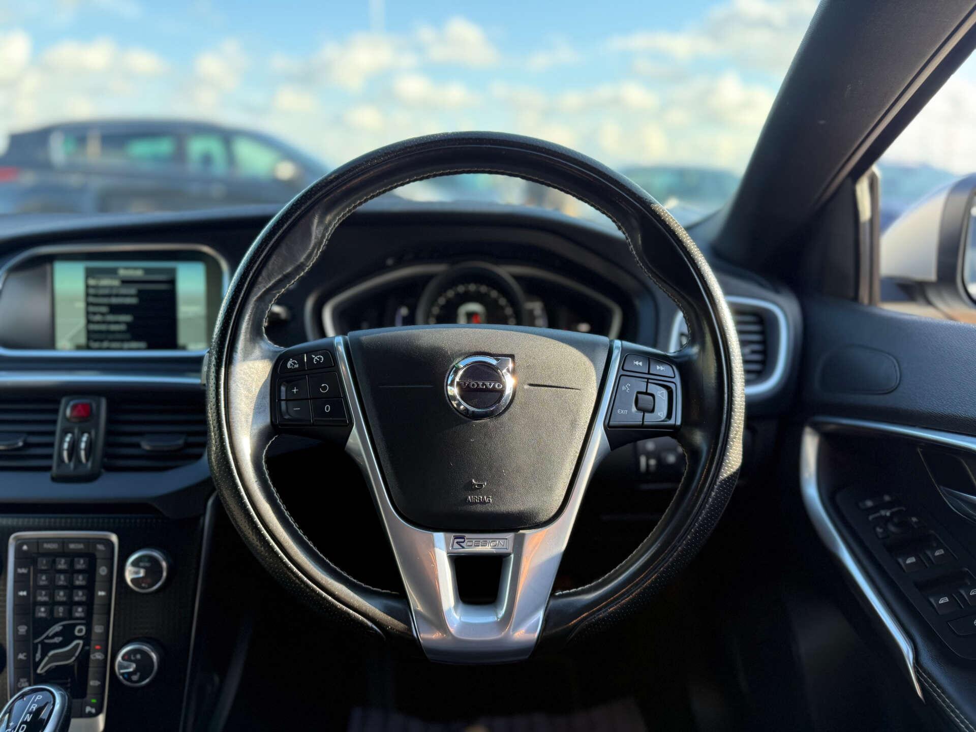 Volvo V40 view 58