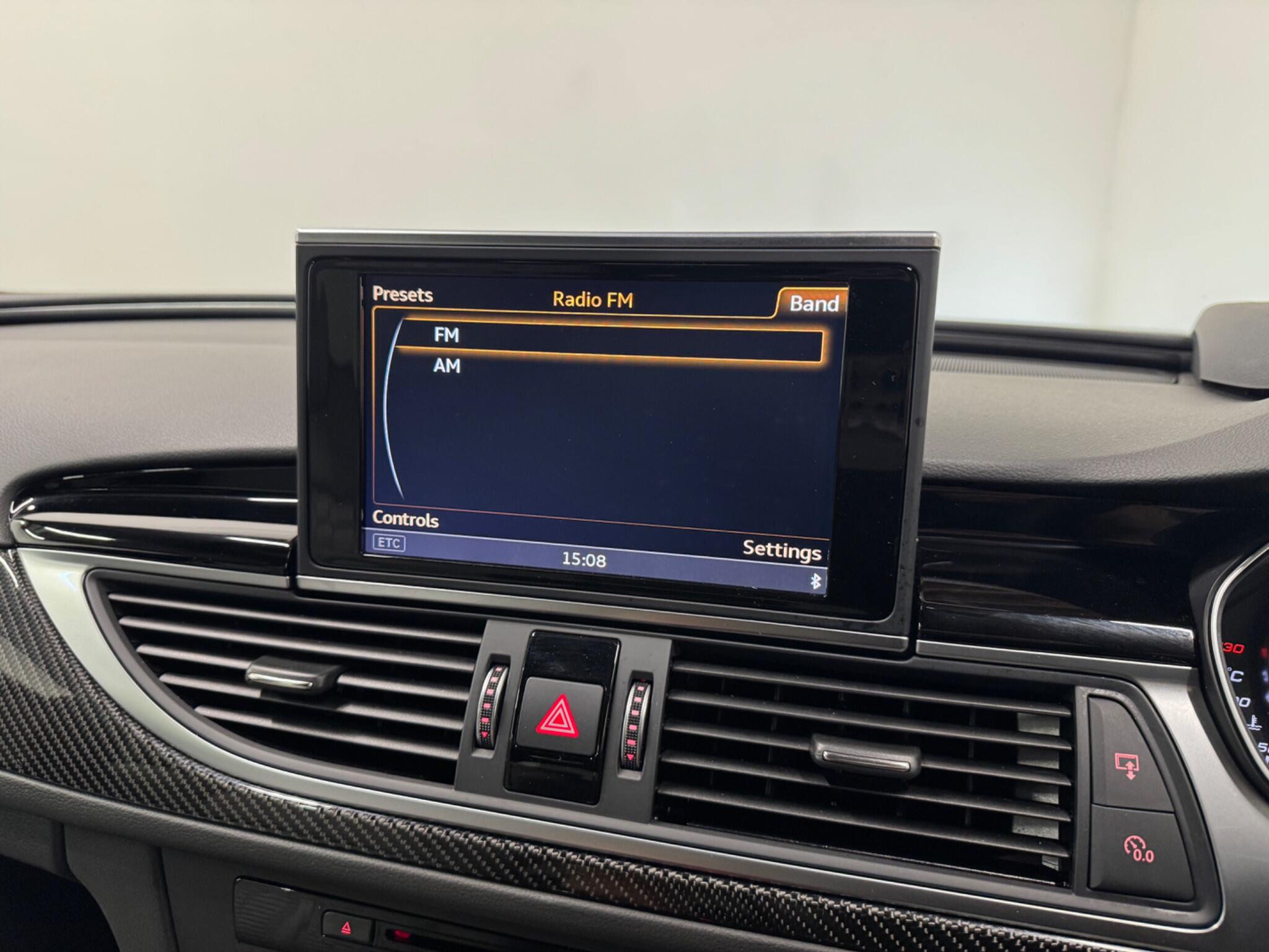 Audi RS6 view 30