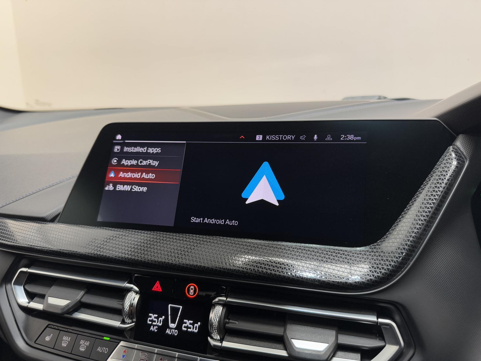 BMW 1 Series view 29