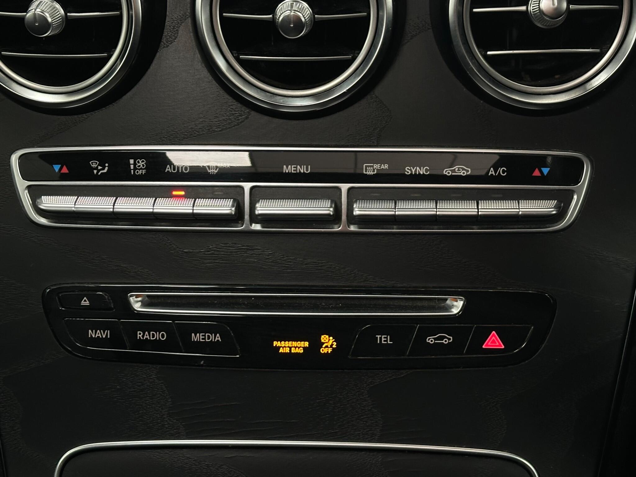 Mercedes-Benz GLC view 29