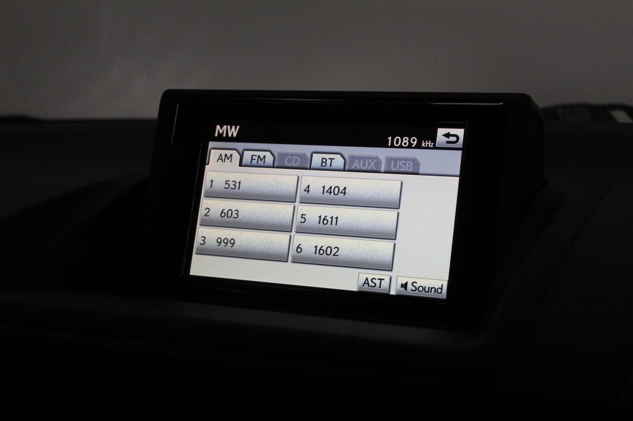Lexus CT view 39
