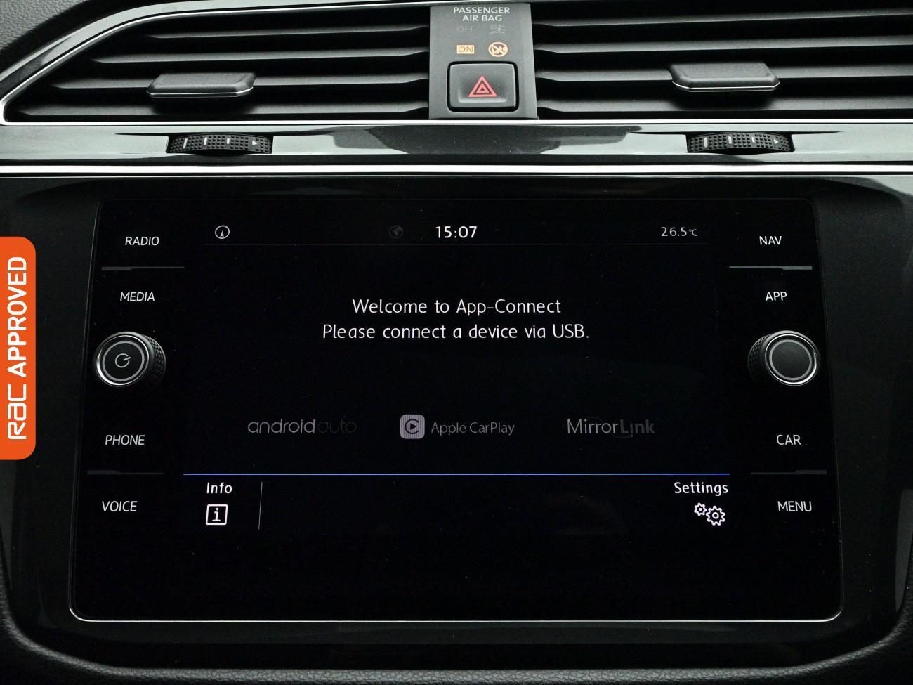 Volkswagen Tiguan view 15