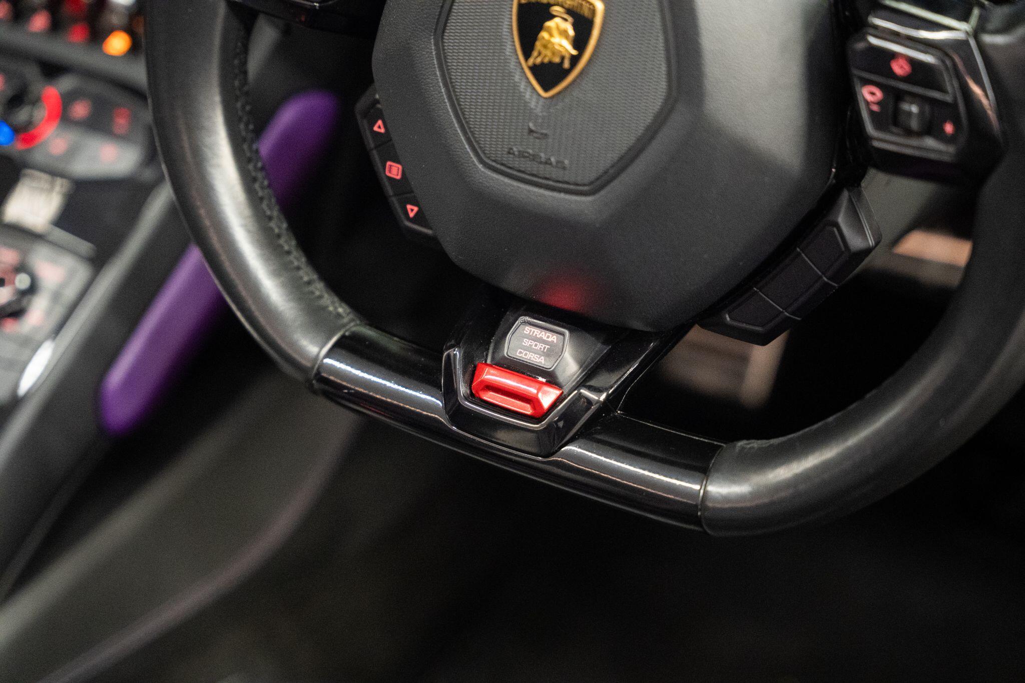 Lamborghini Huracan view 35