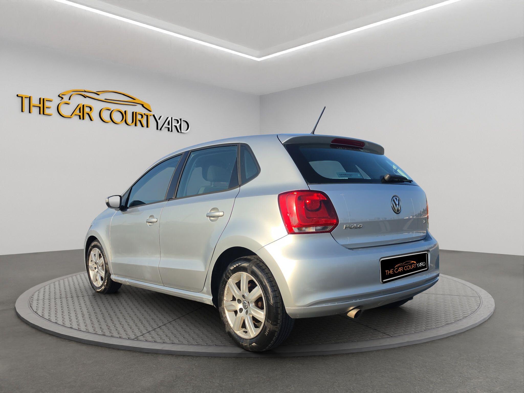 Volkswagen Polo view 4