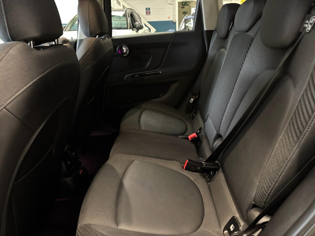 Mini Countryman view 25