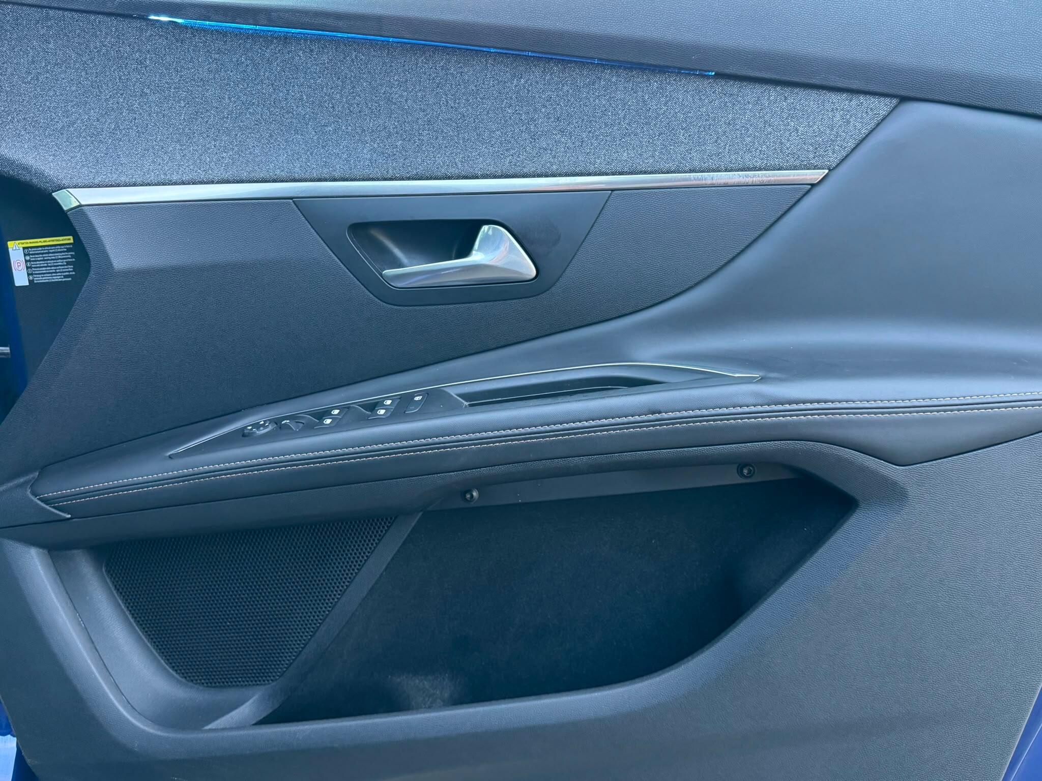 Peugeot 3008 view 32