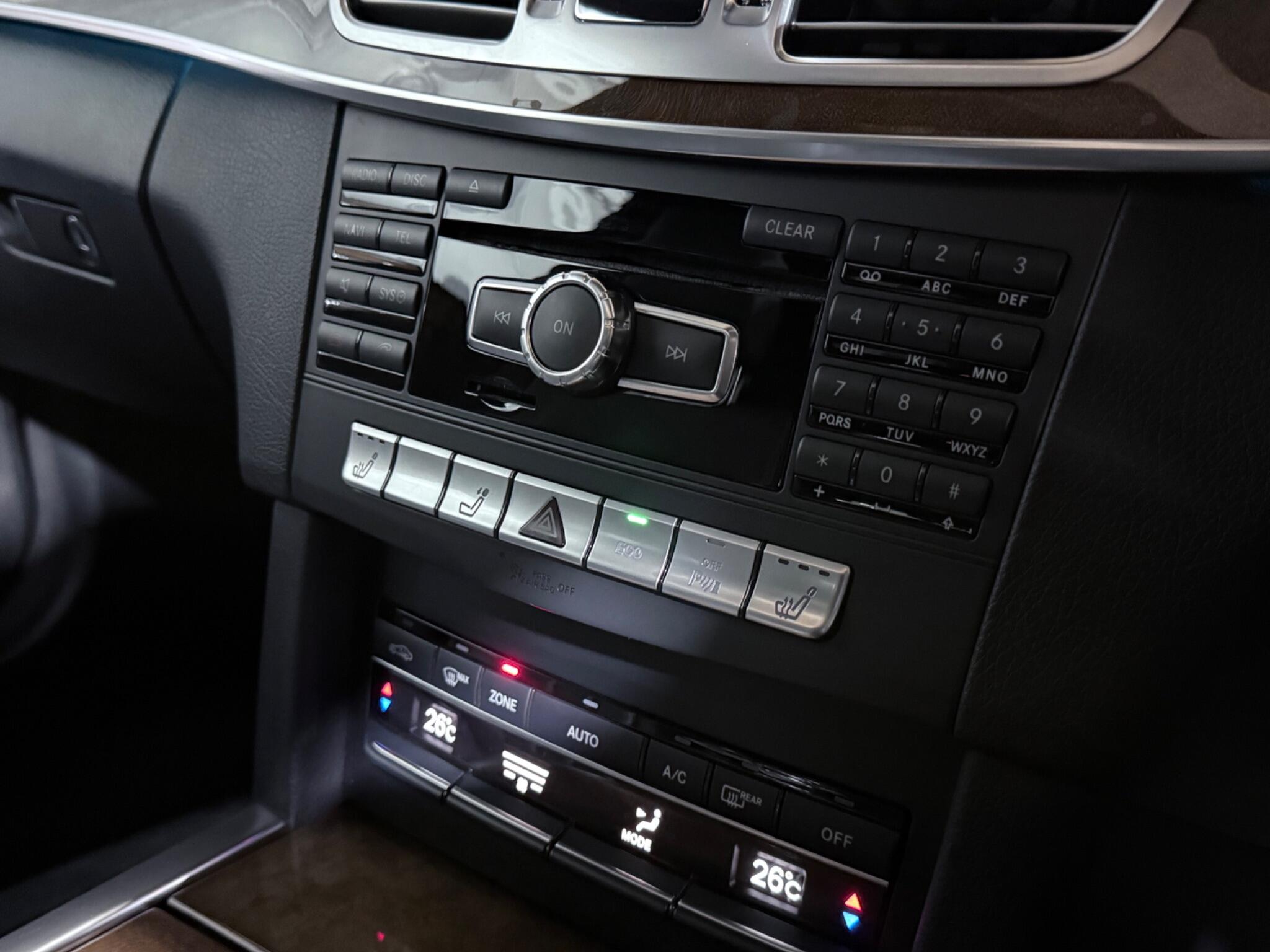 Mercedes-Benz E-Class view 48