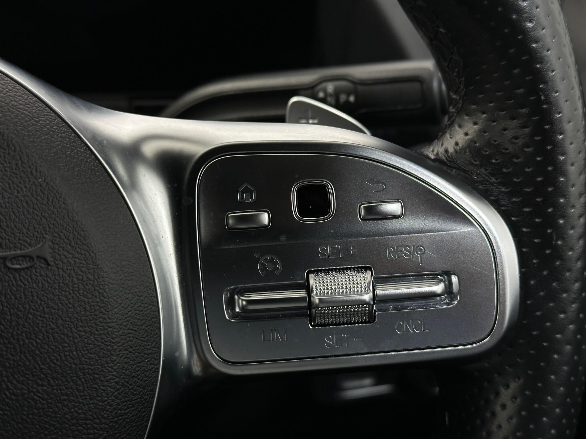 Mercedes-Benz B-Class view 16