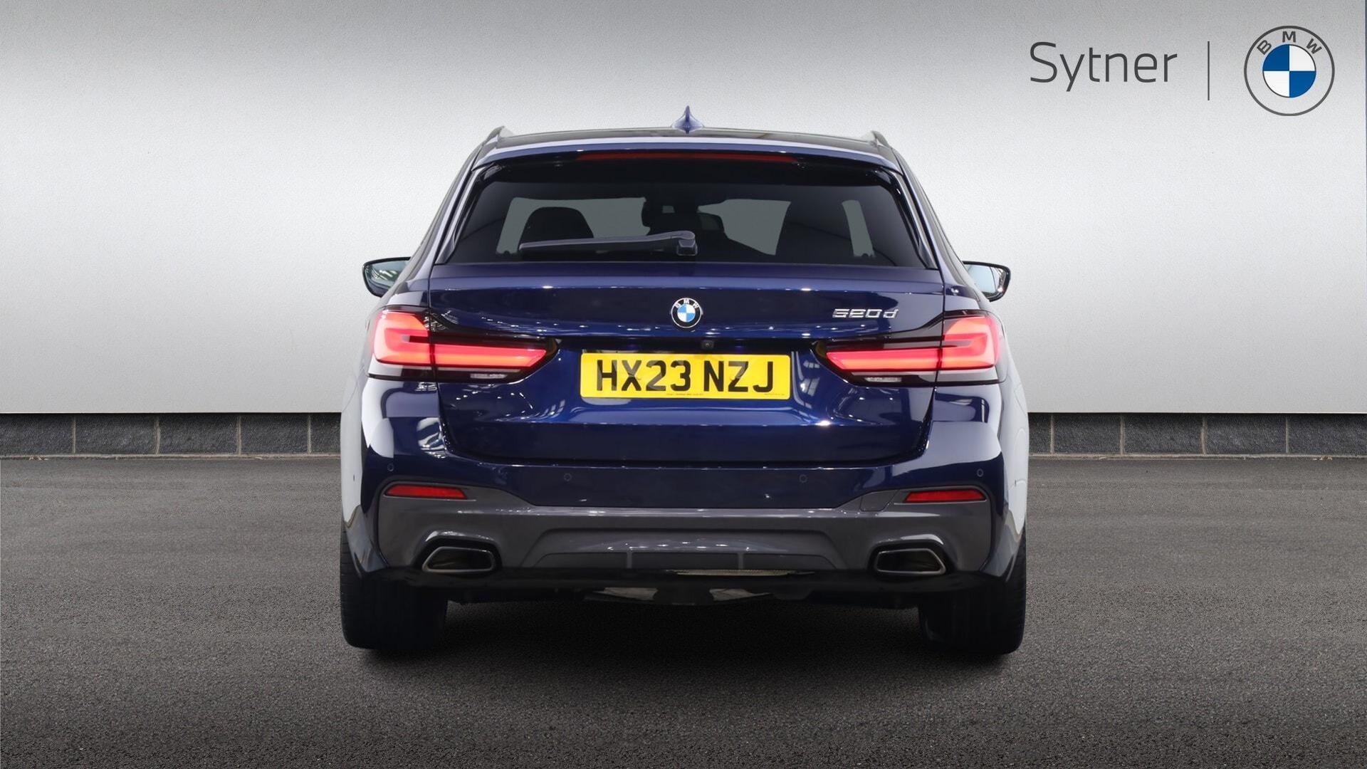 BMW 5 Series view 15
