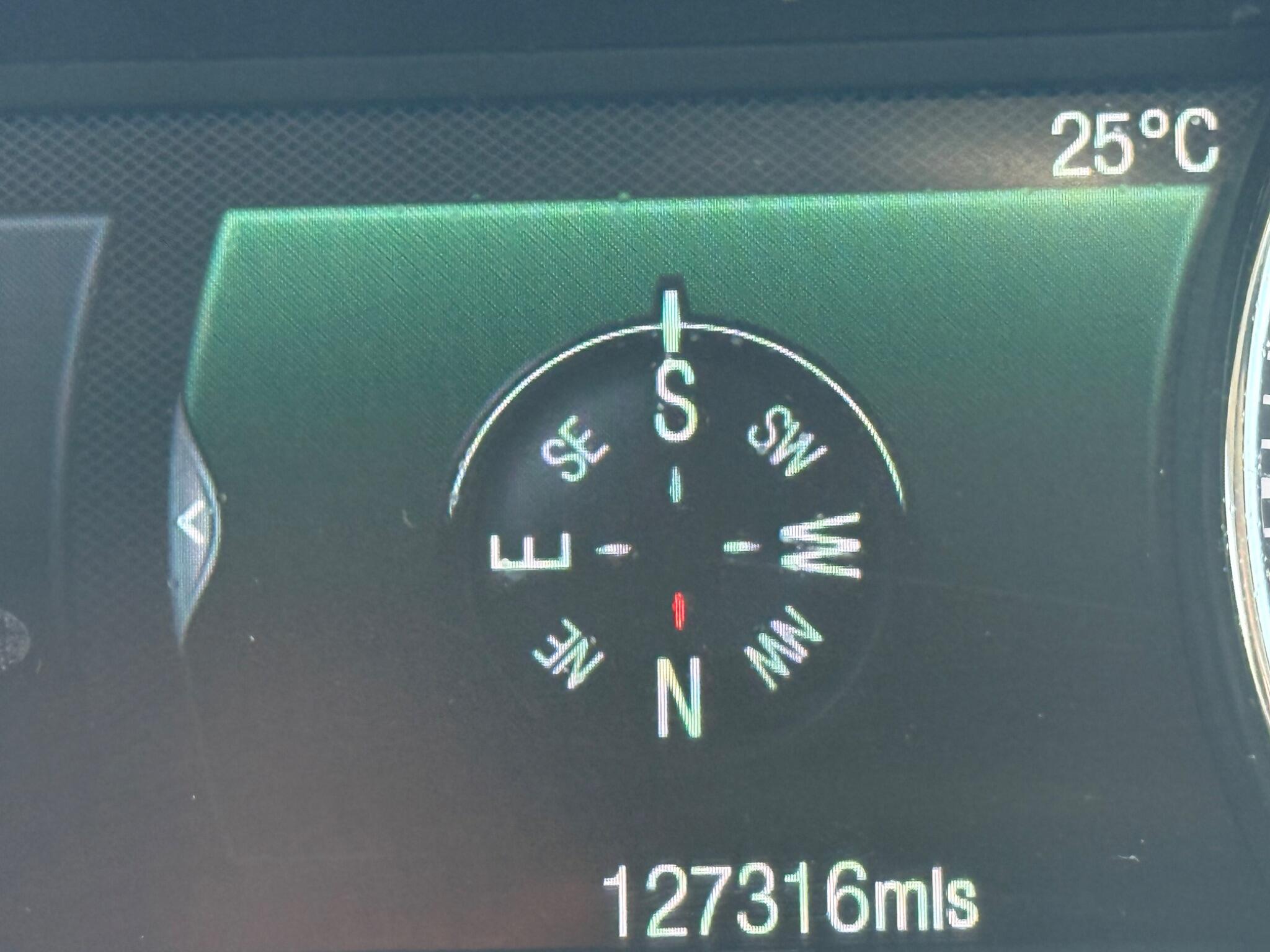 Ford S-Max 2.0 TDCi Titanium Euro 6 (s/s) 5dr — photo 43 of 102