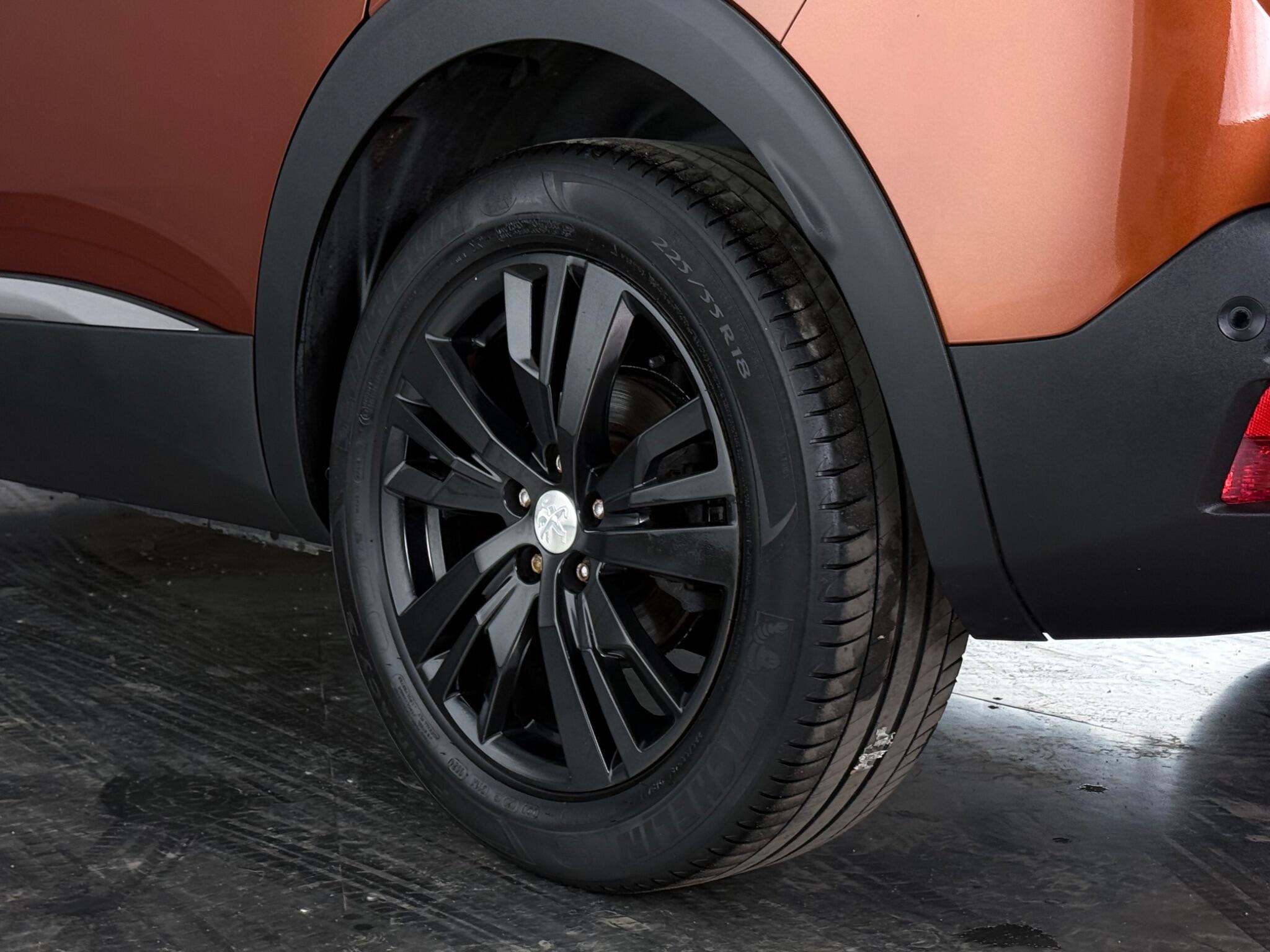 Peugeot 3008 view 8