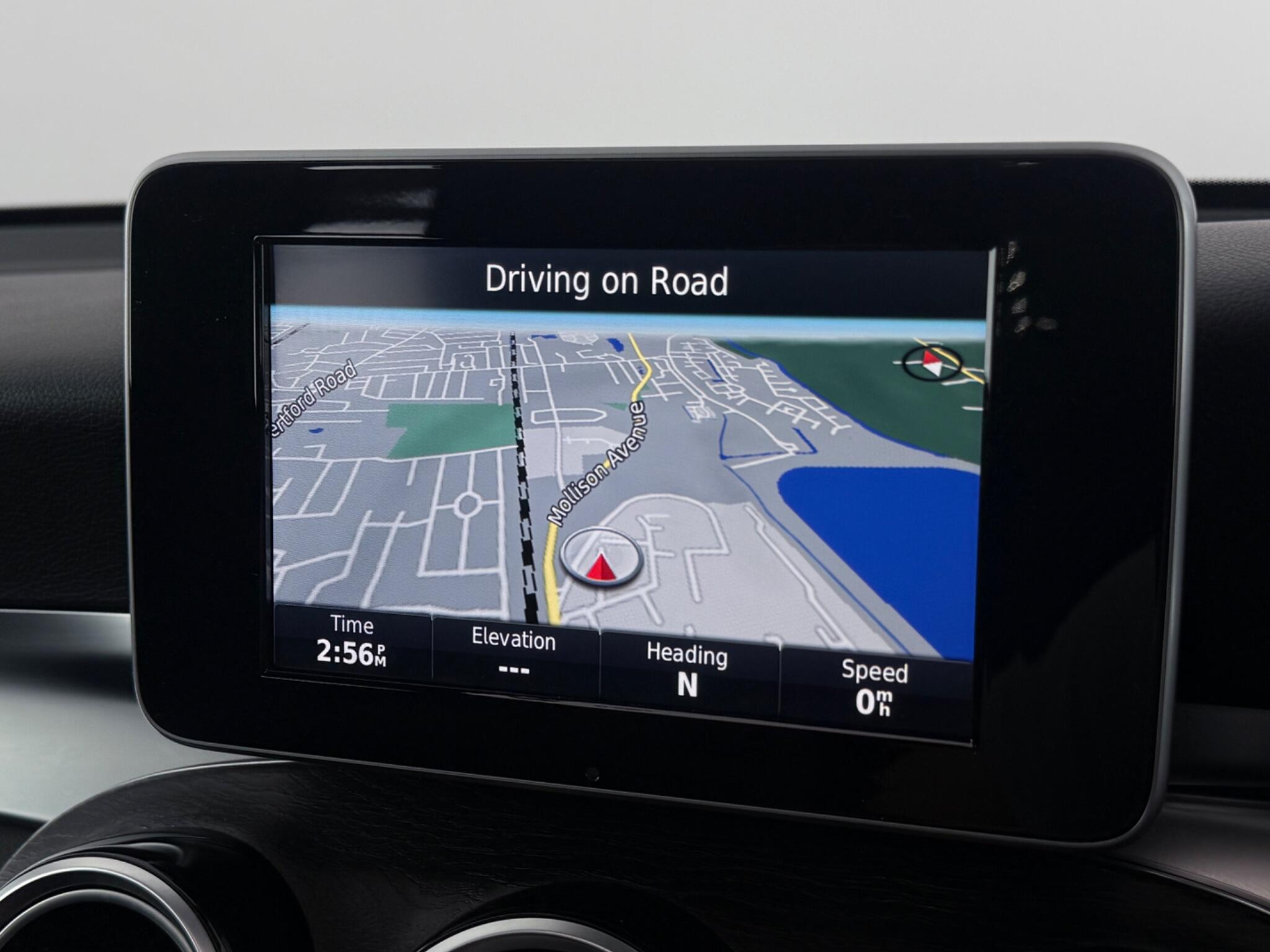 Mercedes-Benz GLC view 23
