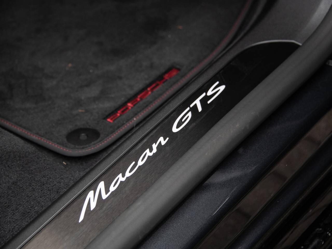 Porsche Macan view 32